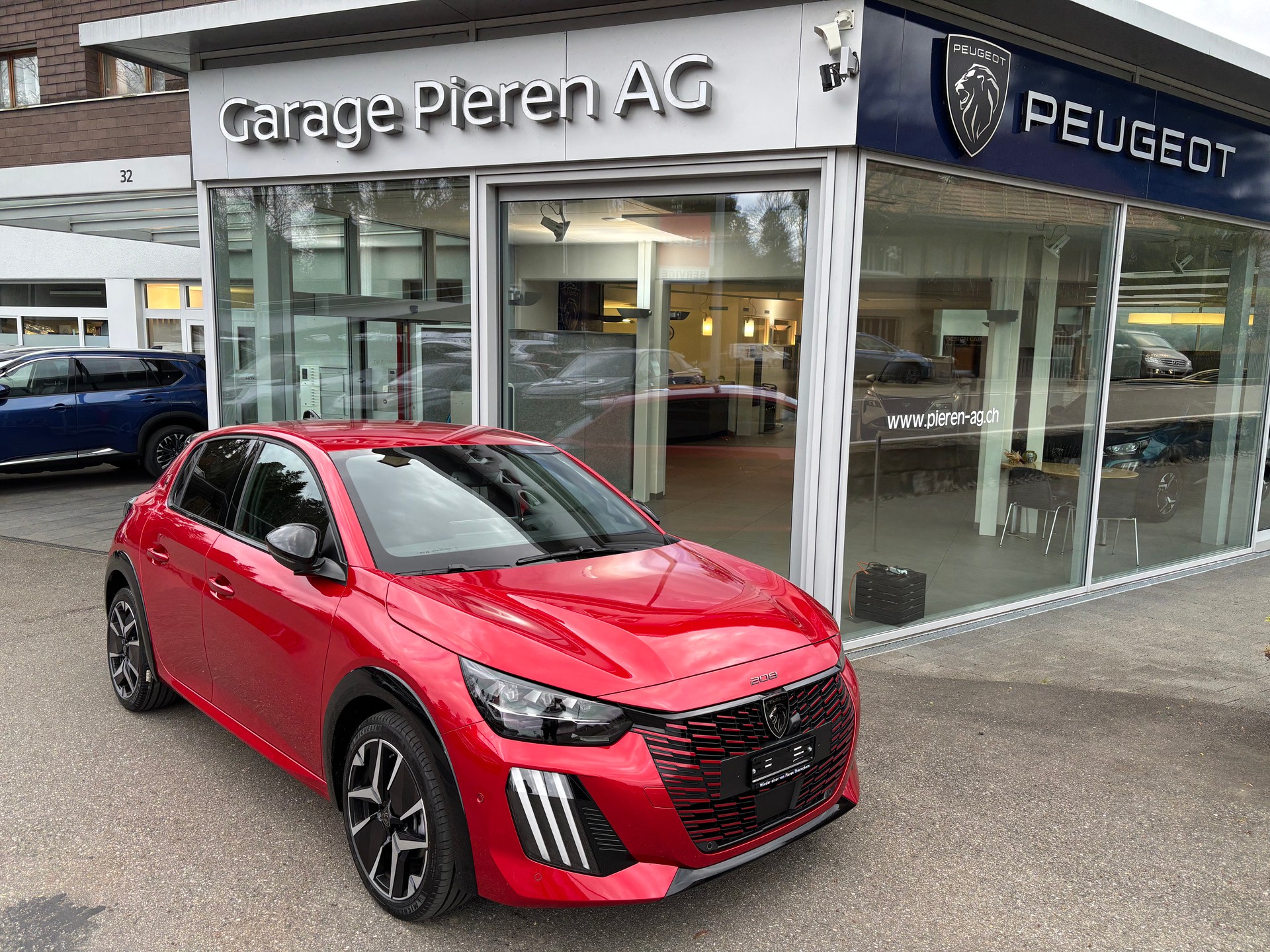 PEUGEOT 208 1.2 MHEV 110 GT-image-0