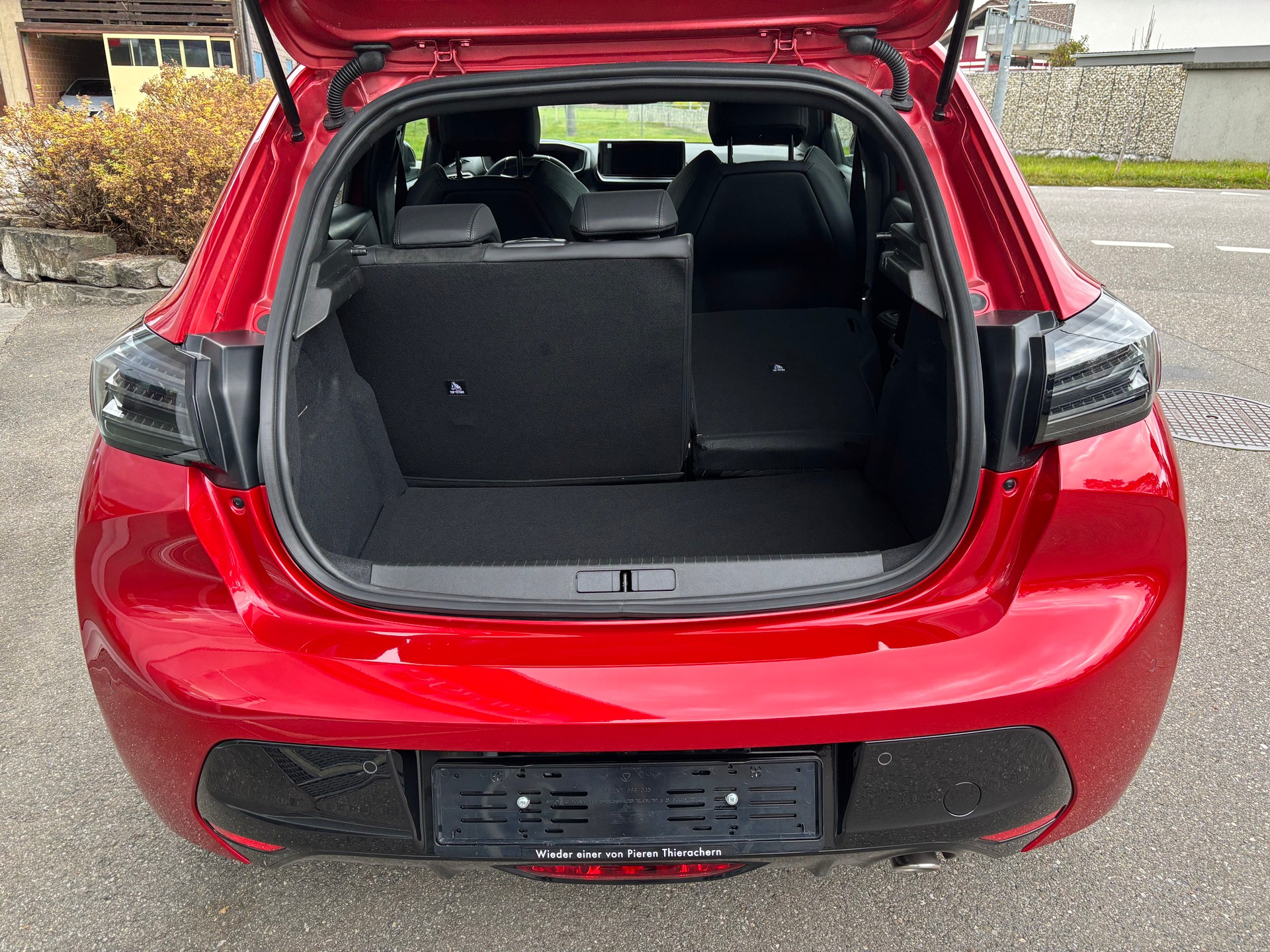 PEUGEOT 208 1.2 MHEV 110 GT-image-5