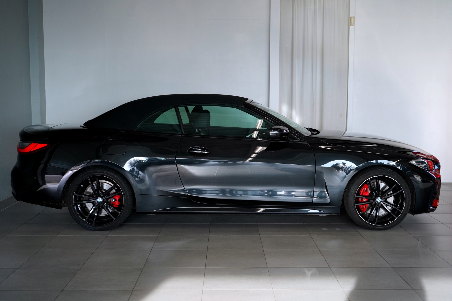BMW M440i xDrive 48V Cabriolet Steptronic-image-6