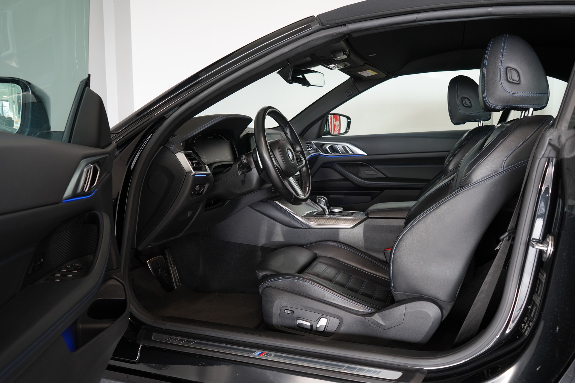 BMW M440i xDrive 48V Cabriolet Steptronic-image-8