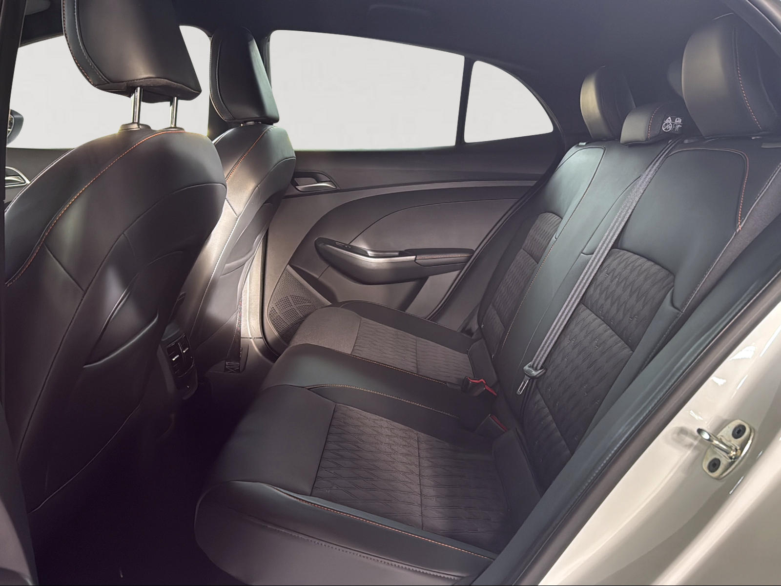 MG 3 1.5 Hybrid Luxury Aut. Modell 2026-image-9