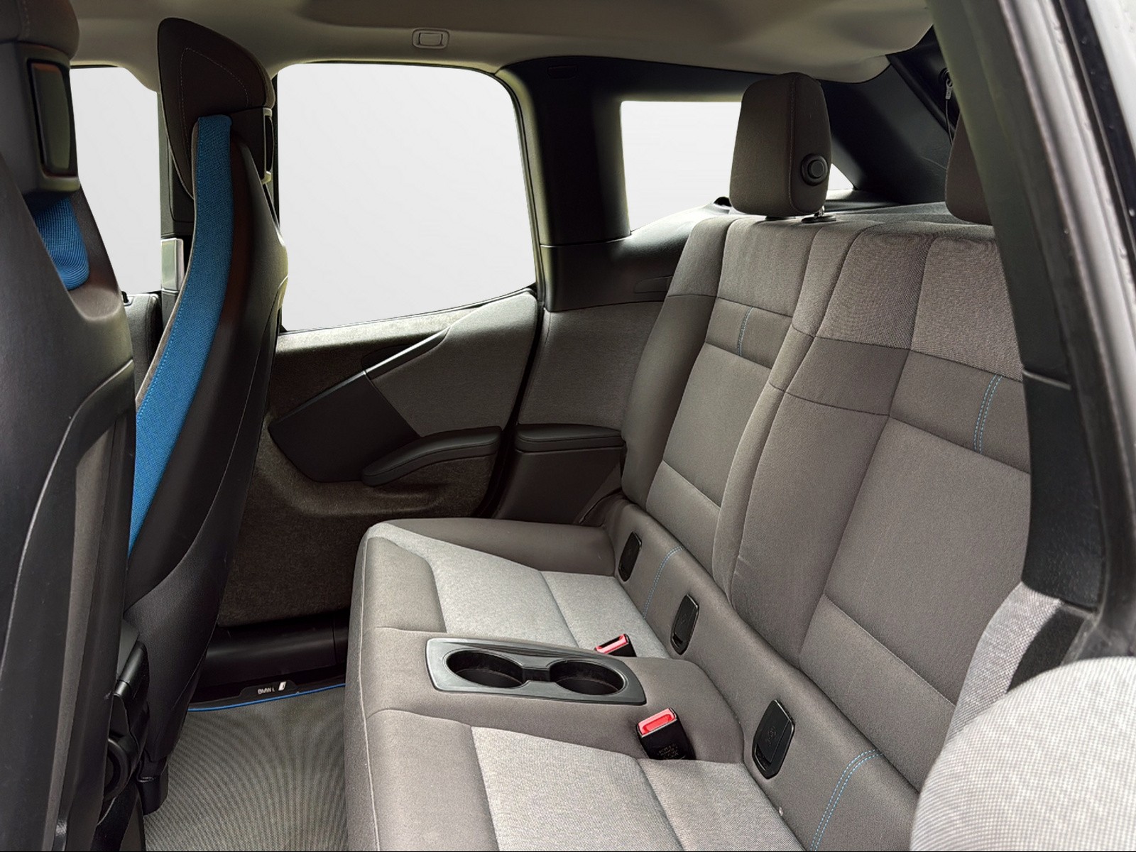 BMW i3 (120Ah)-image-11