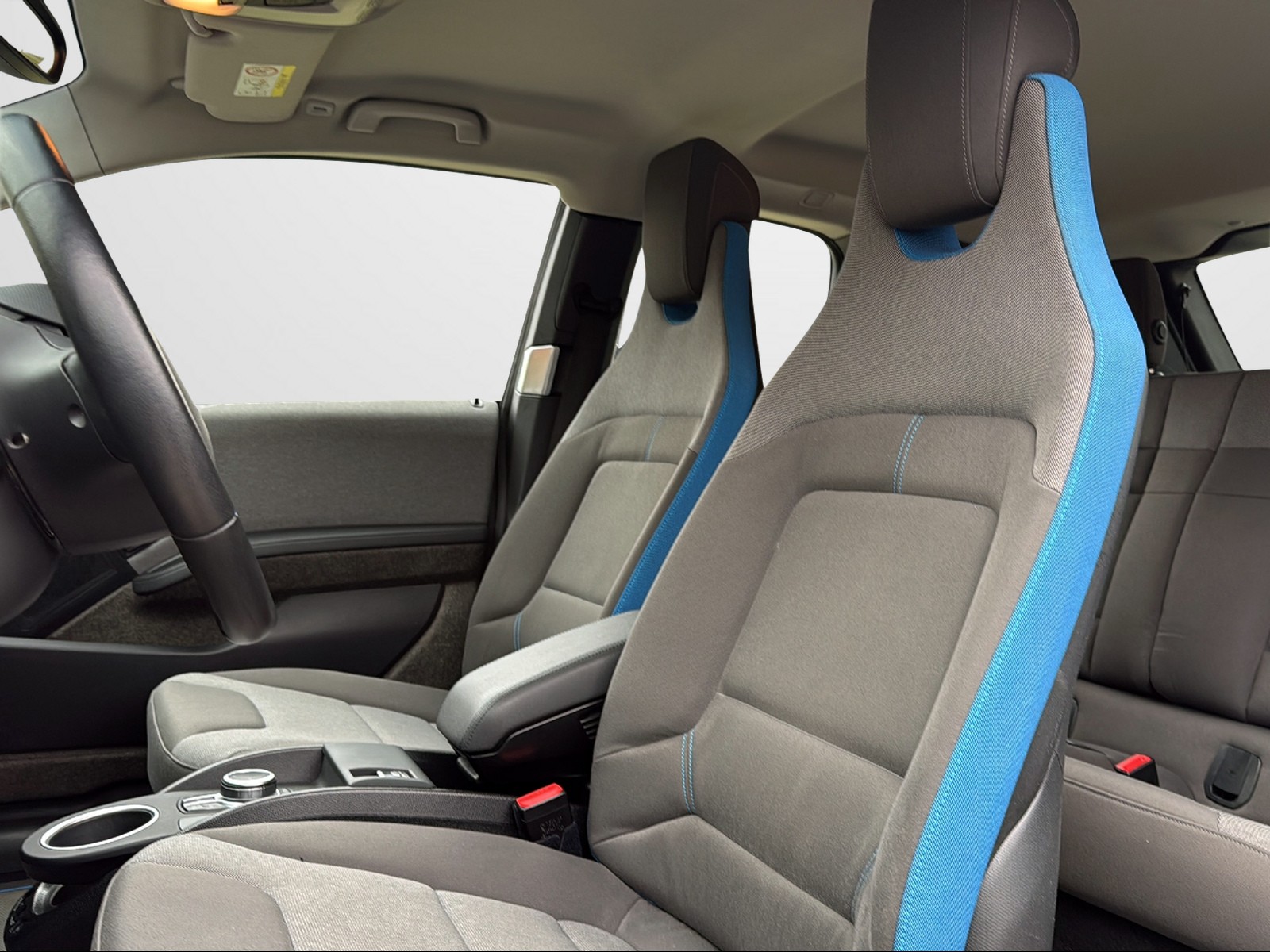 BMW i3 (120Ah)-image-8