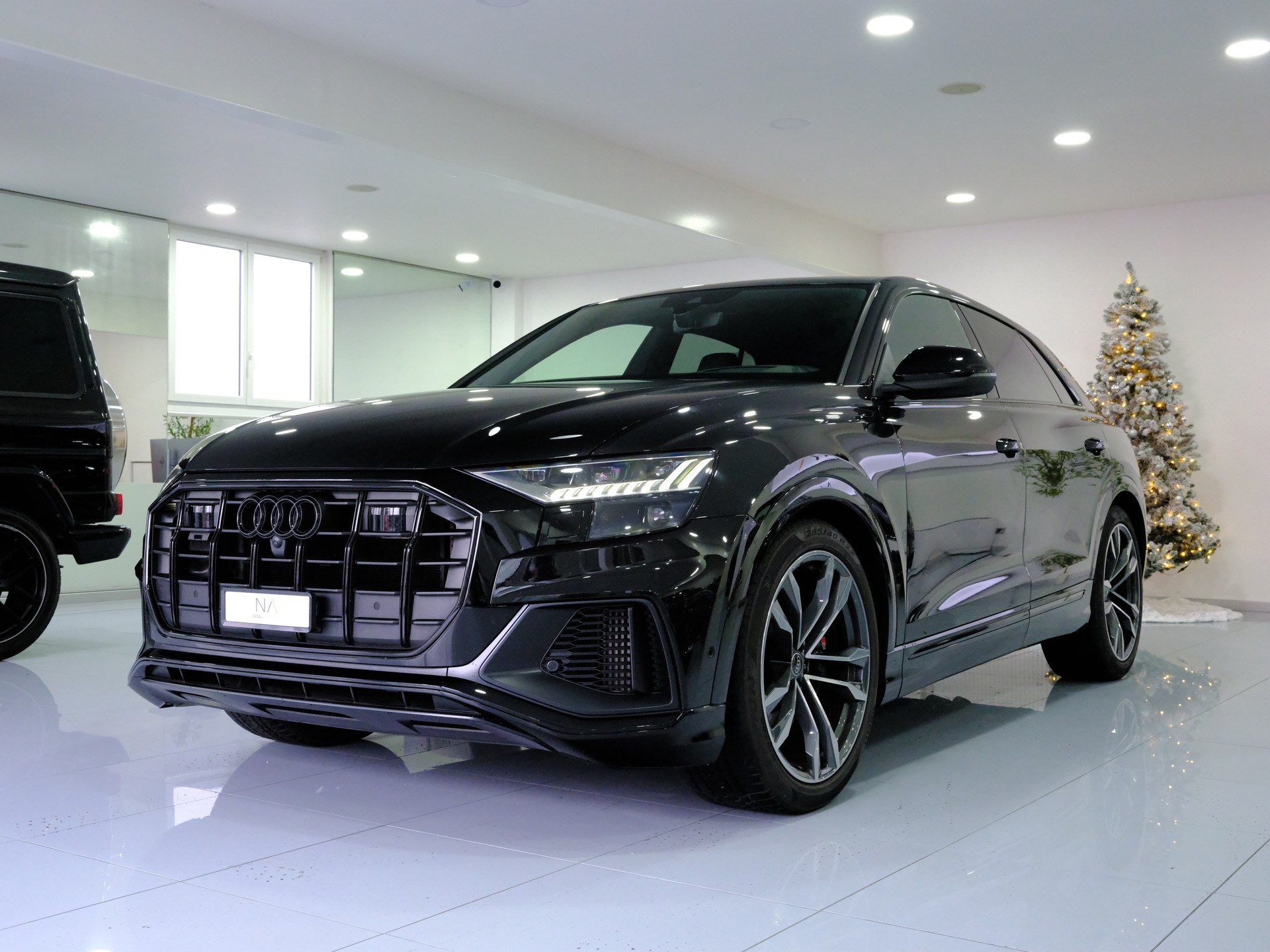 AUDI SQ8 TFSI quattro tiptronic *Premiumpaket* *Assistenzpaket plus* *Pano*-showroom-element-3