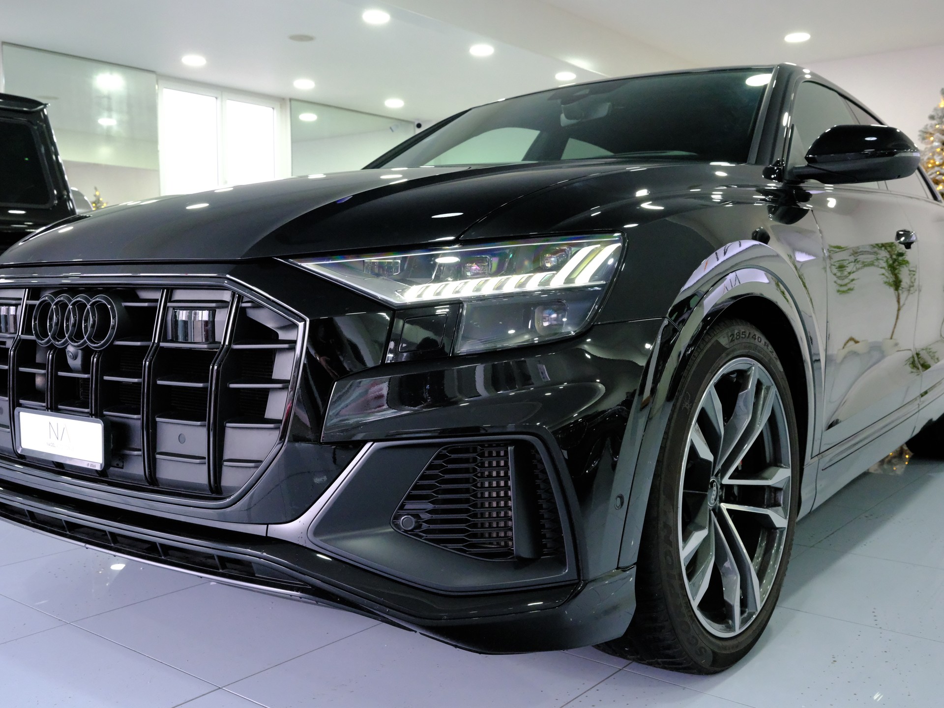AUDI SQ8 TFSI quattro tiptronic *Premiumpaket* *Assistenzpaket plus* *Pano*-image-9