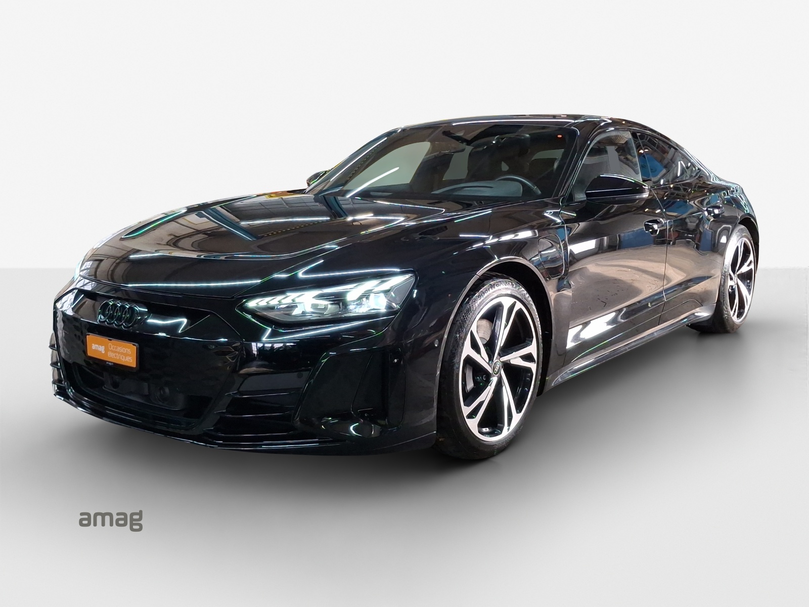 AUDI e-tron GT quattro-image-0