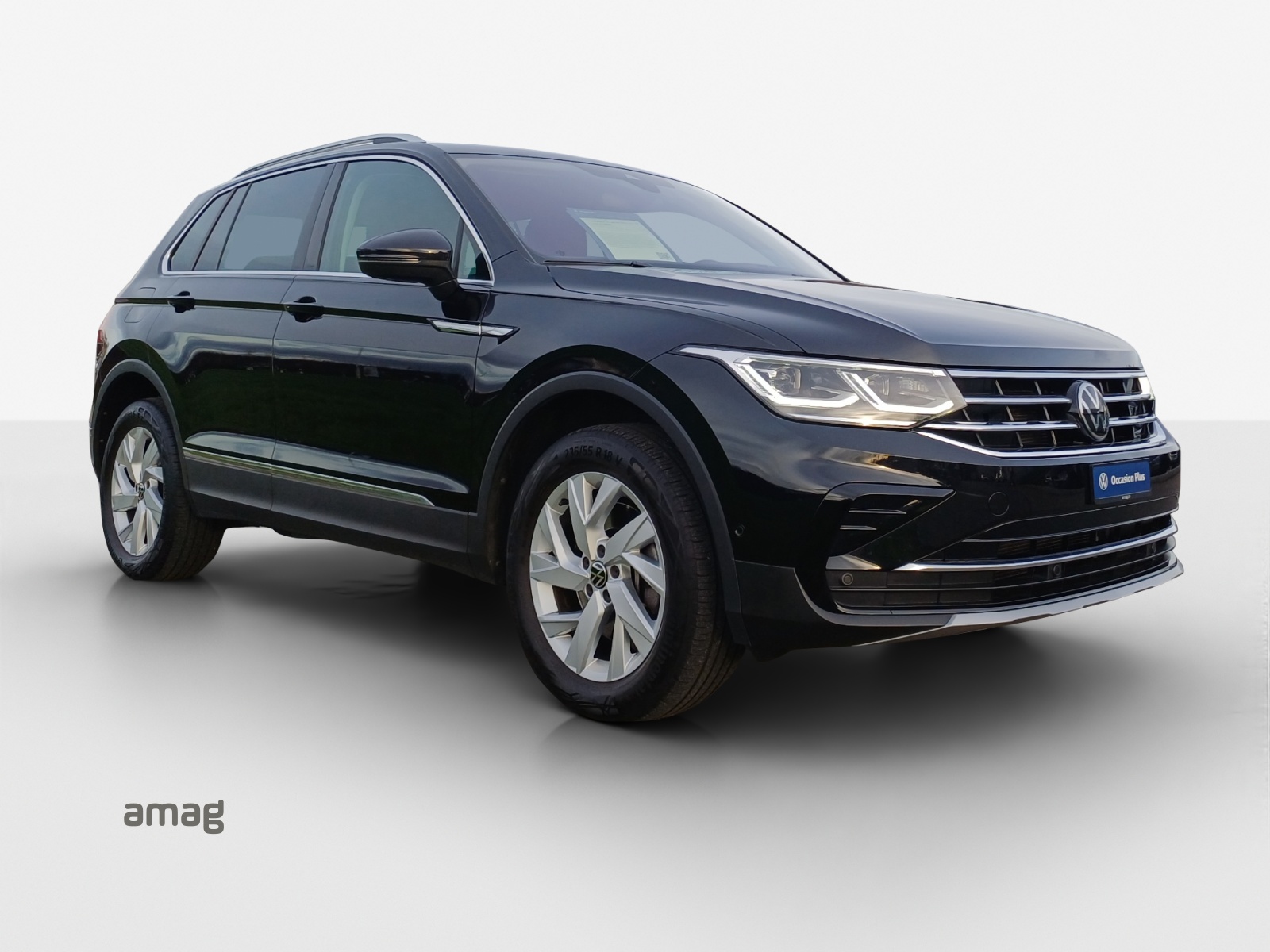 VW Tiguan 2.0 TDI SCR Elegance 4Motion DSG-image-5