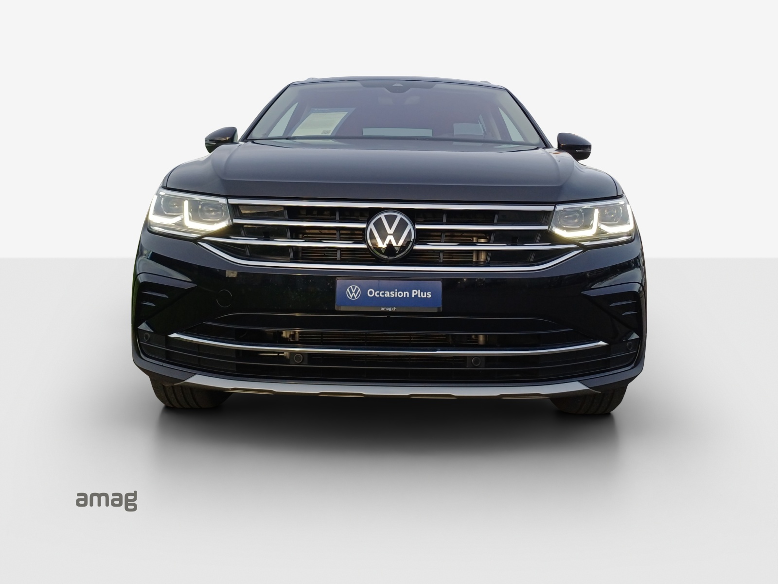 VW Tiguan 2.0 TDI SCR Elegance 4Motion DSG-image-6
