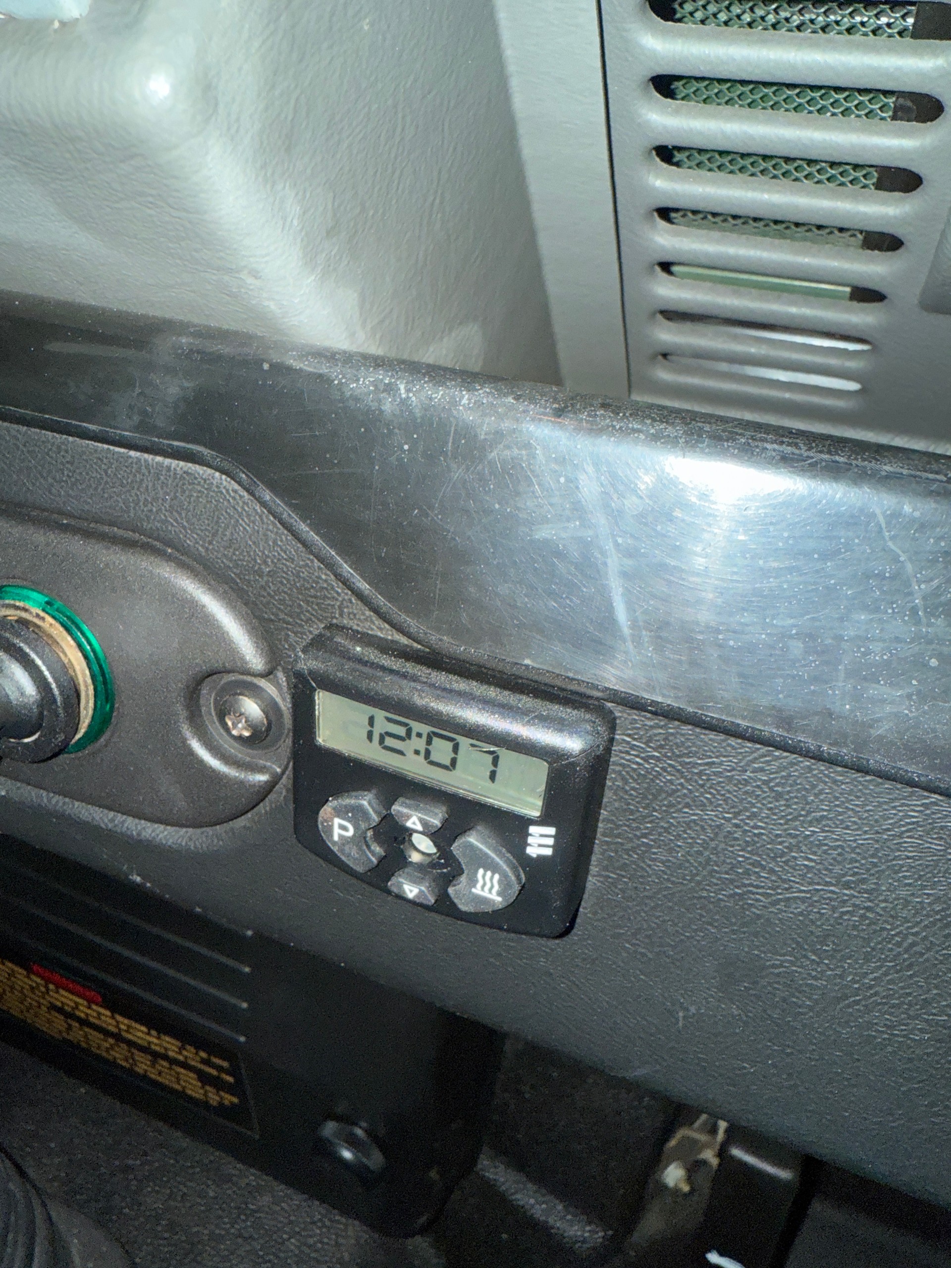 LAND ROVER Defender 110 CSW 2.5 Td5-image-13
