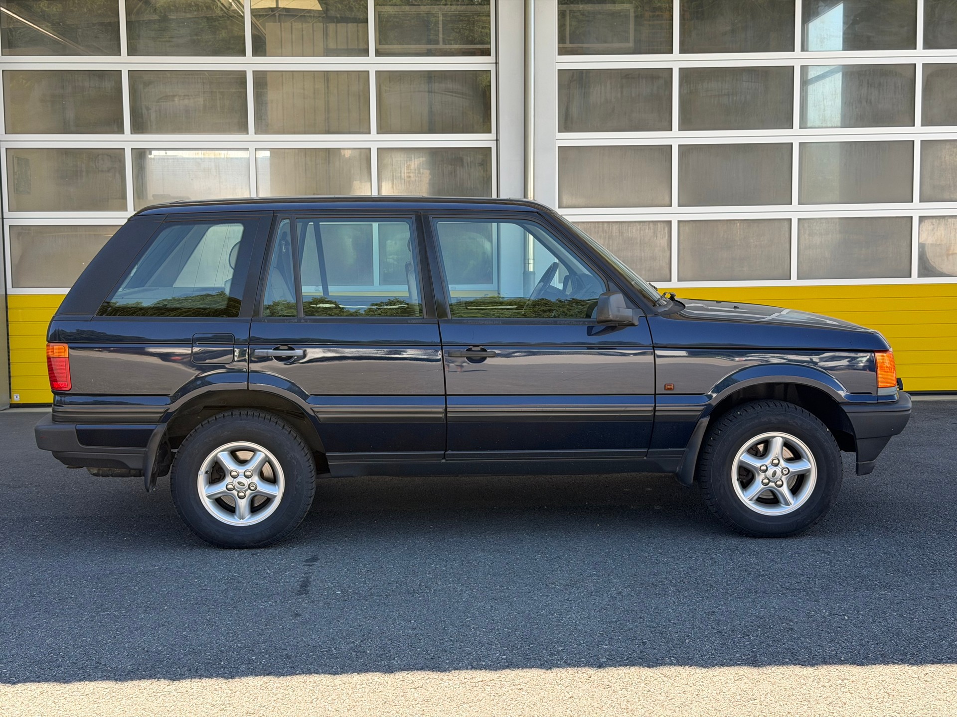 LAND ROVER Range Rover 4.6 HSE-image-8