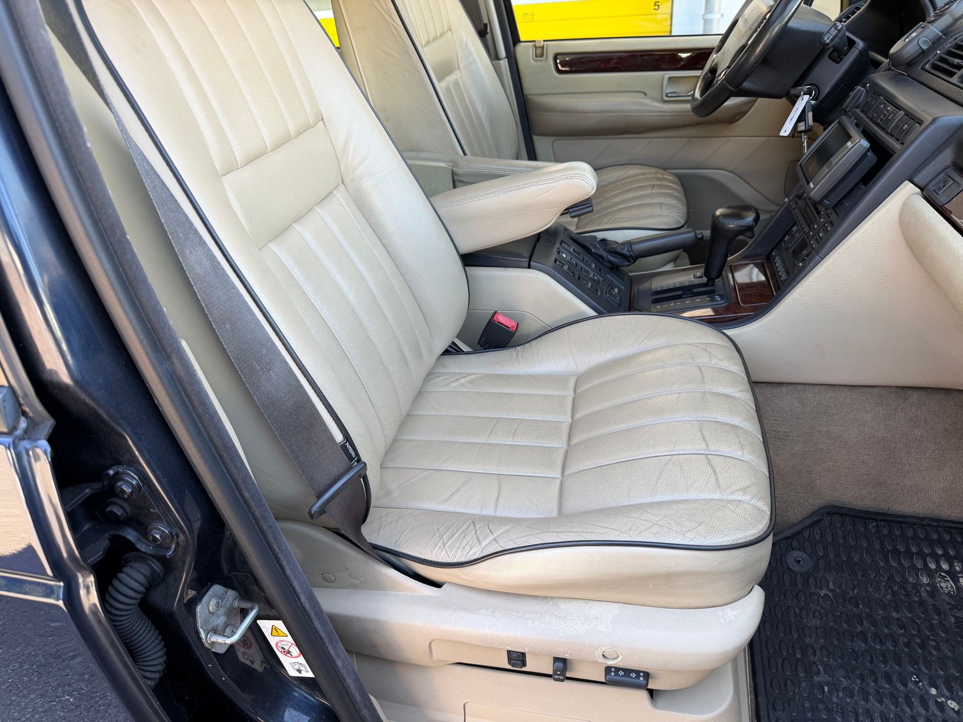 LAND ROVER Range Rover 4.6 HSE-image-11