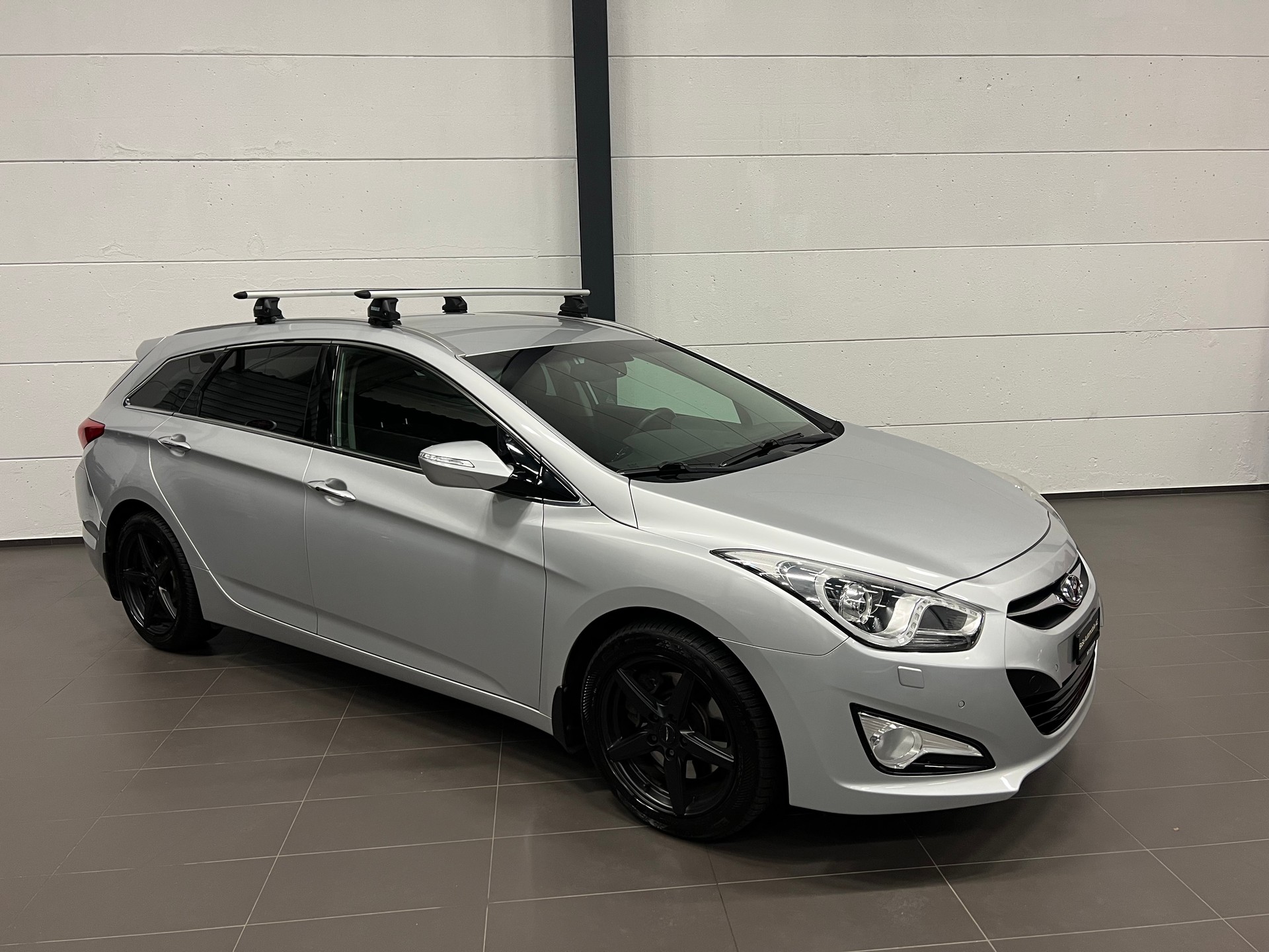 HYUNDAI i40 Wagon 1.7 CRDI Style-showroom-element-1