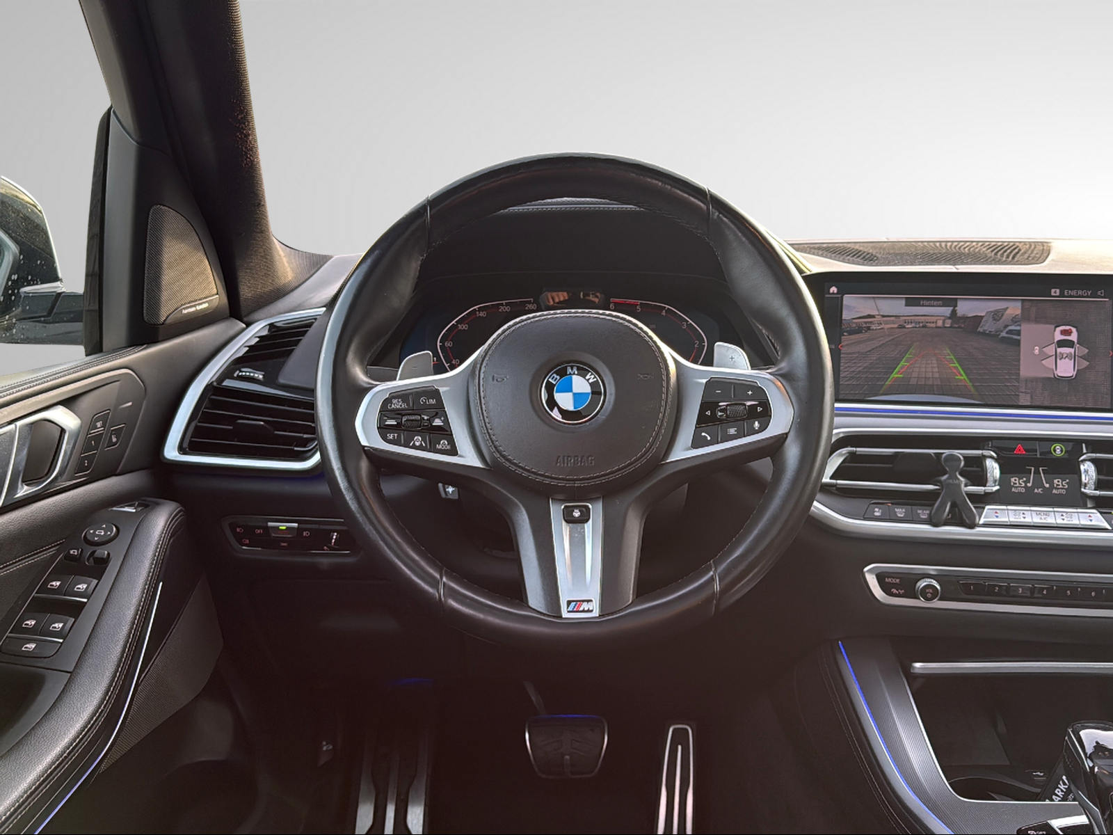 BMW X5 xDrive 48V 40d M Sport Steptronic-image-17