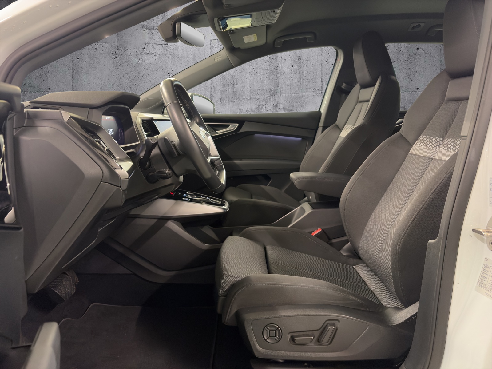 AUDI Q4 e-tron 40-image-7