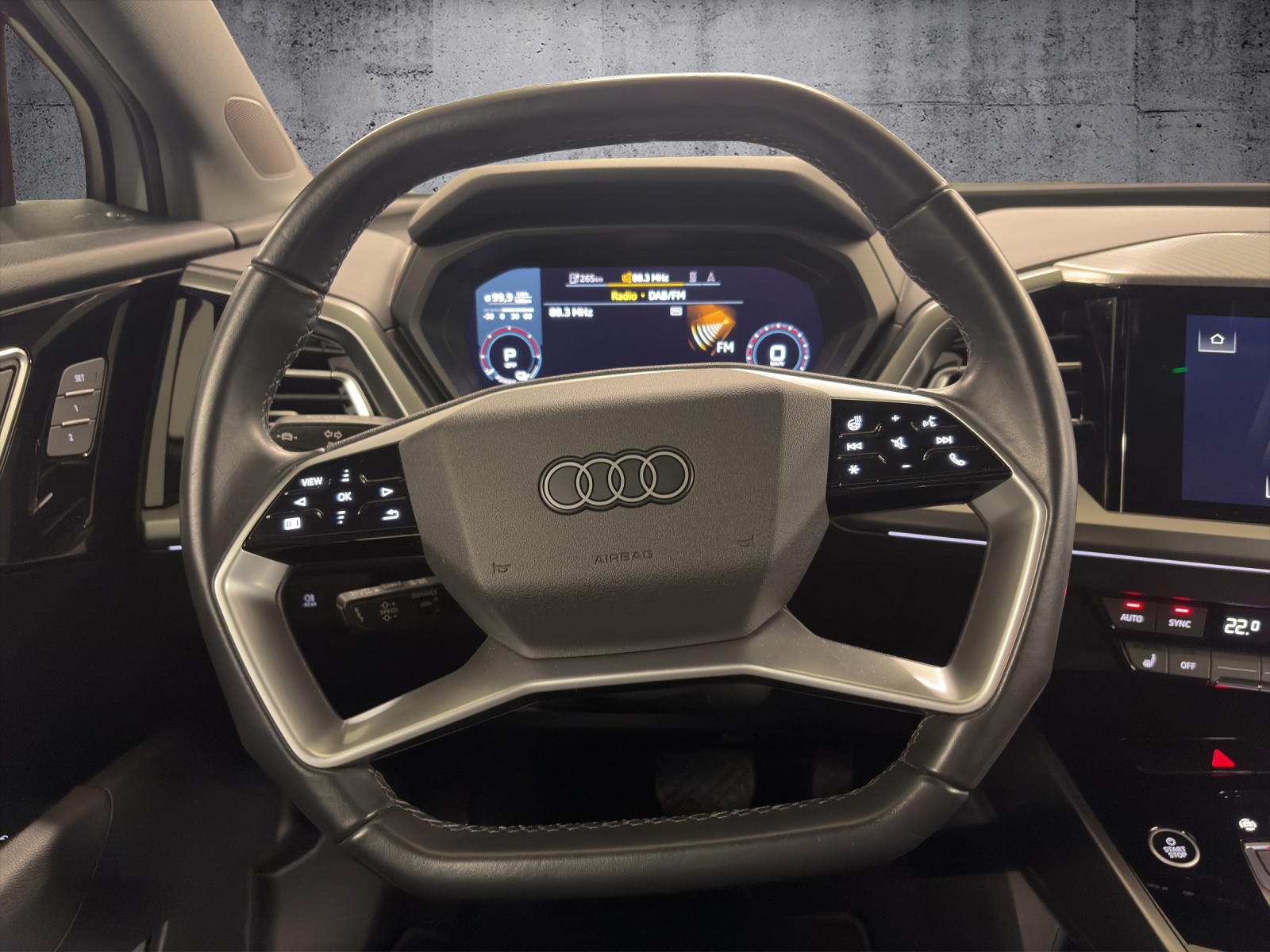 AUDI Q4 e-tron 40-image-8