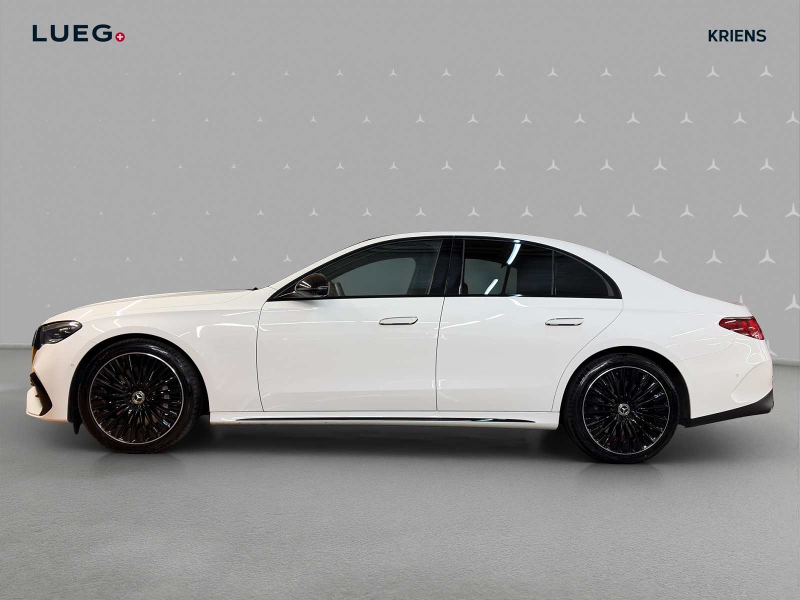 MERCEDES-BENZ E 450 d 4M - AMG / 360 Grad Kamera / Digital Light / Panorama-Dach-image-1