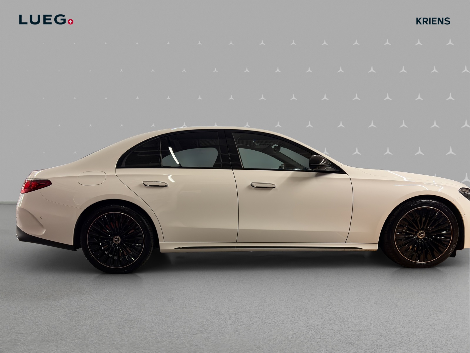 MERCEDES-BENZ E 450 d 4M - AMG / 360 Grad Kamera / Digital Light / Panorama-Dach-image-5