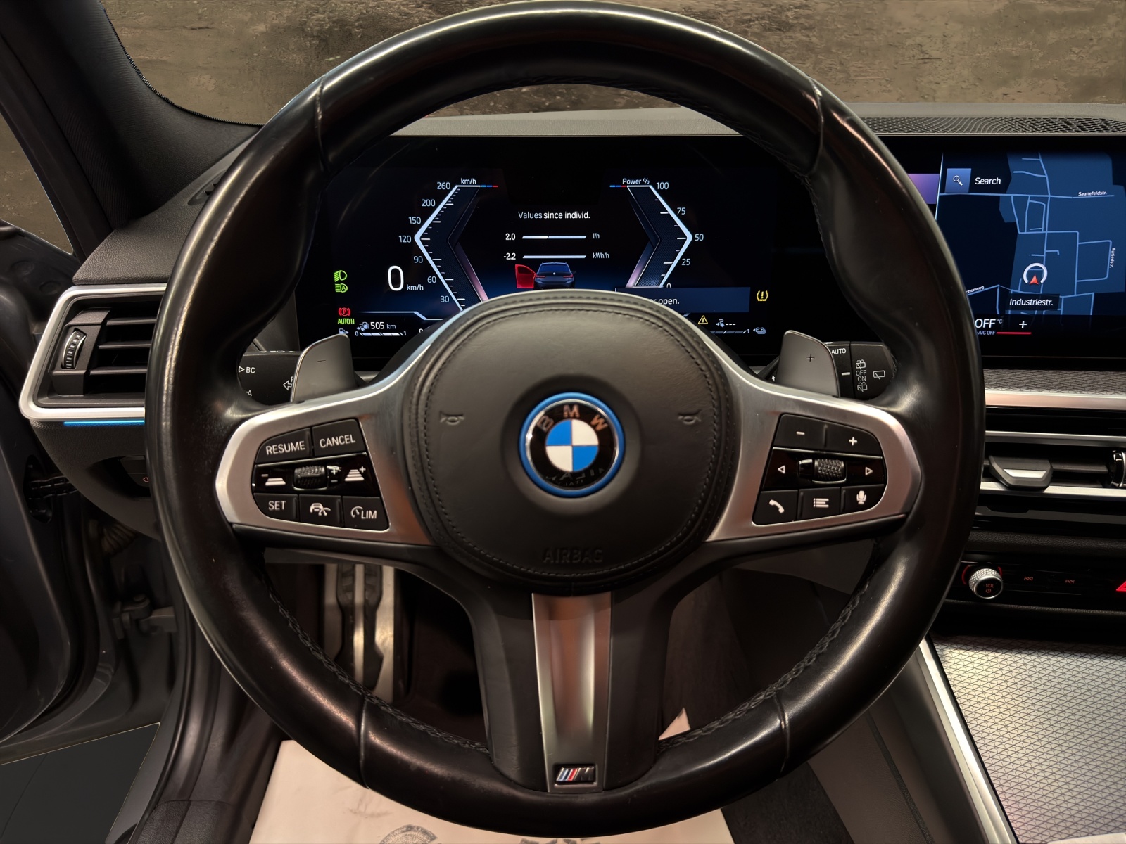 BMW 330e Steptronic M Sport-image-8