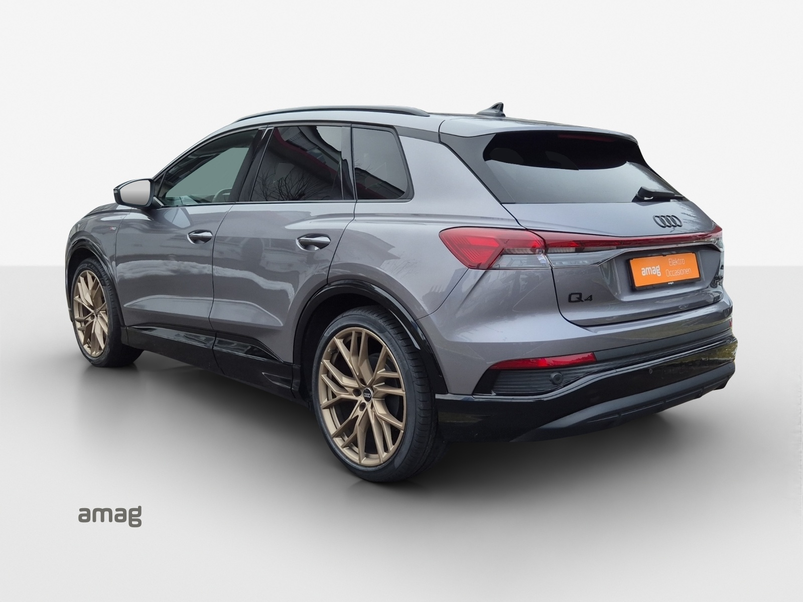 AUDI Q4 e-tron 50 quattro-image-3