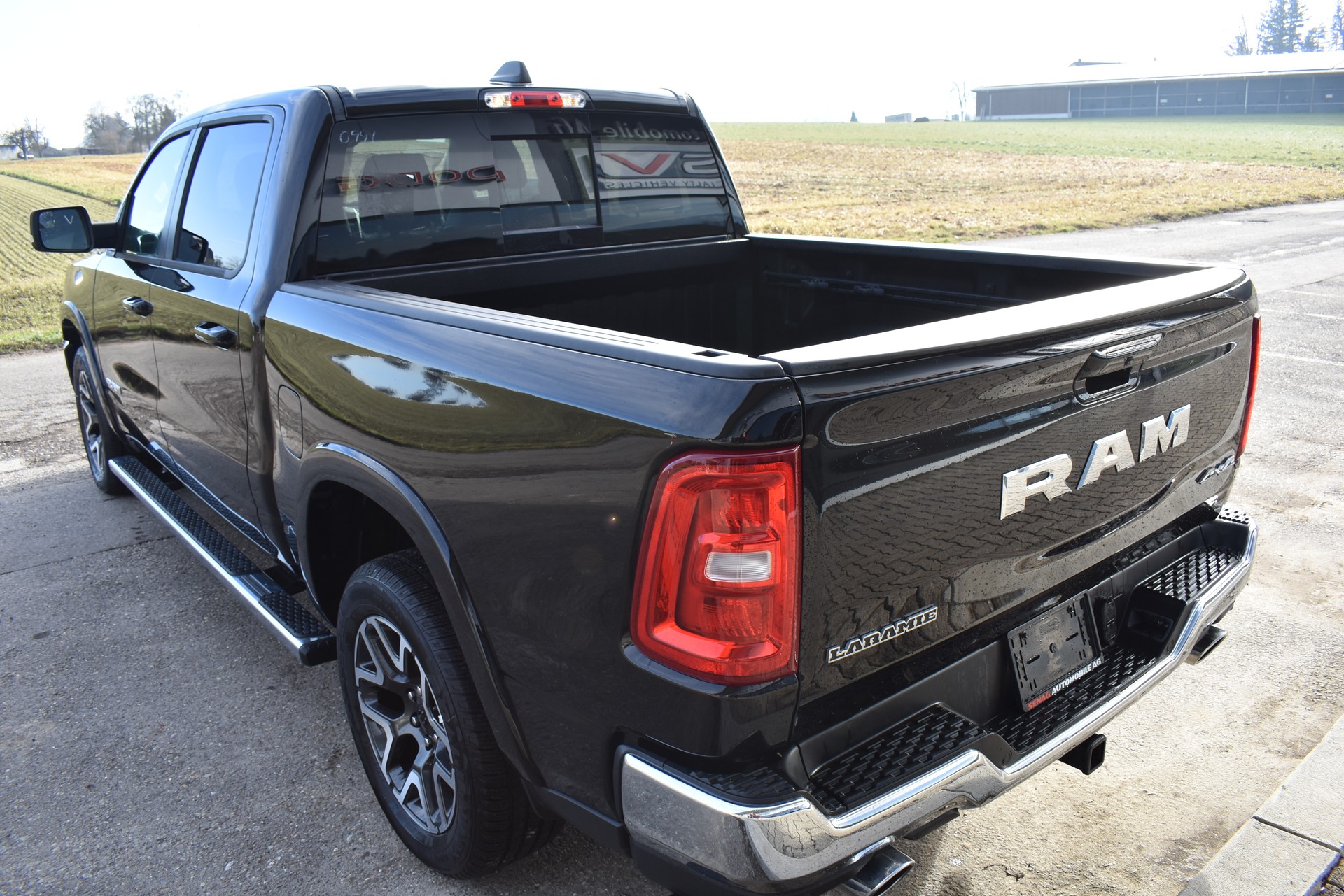 DODGE RAM 1500 CrewCab Laramie 3.0-image-8