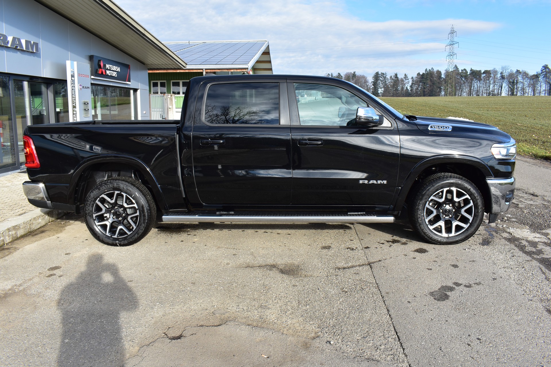 DODGE RAM 1500 CrewCab Laramie 3.0-image-4