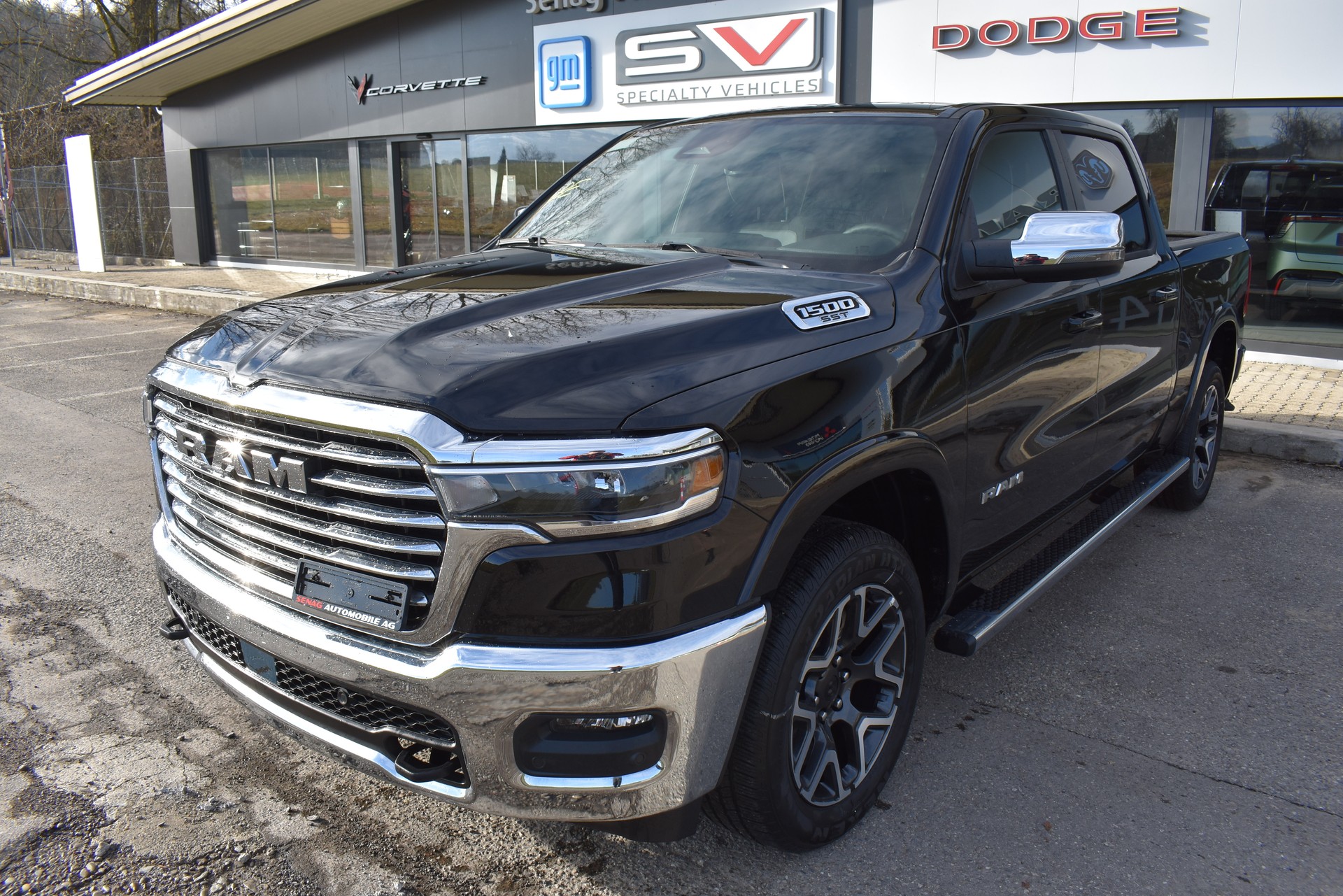 DODGE RAM 1500 CrewCab Laramie 3.0-image-2