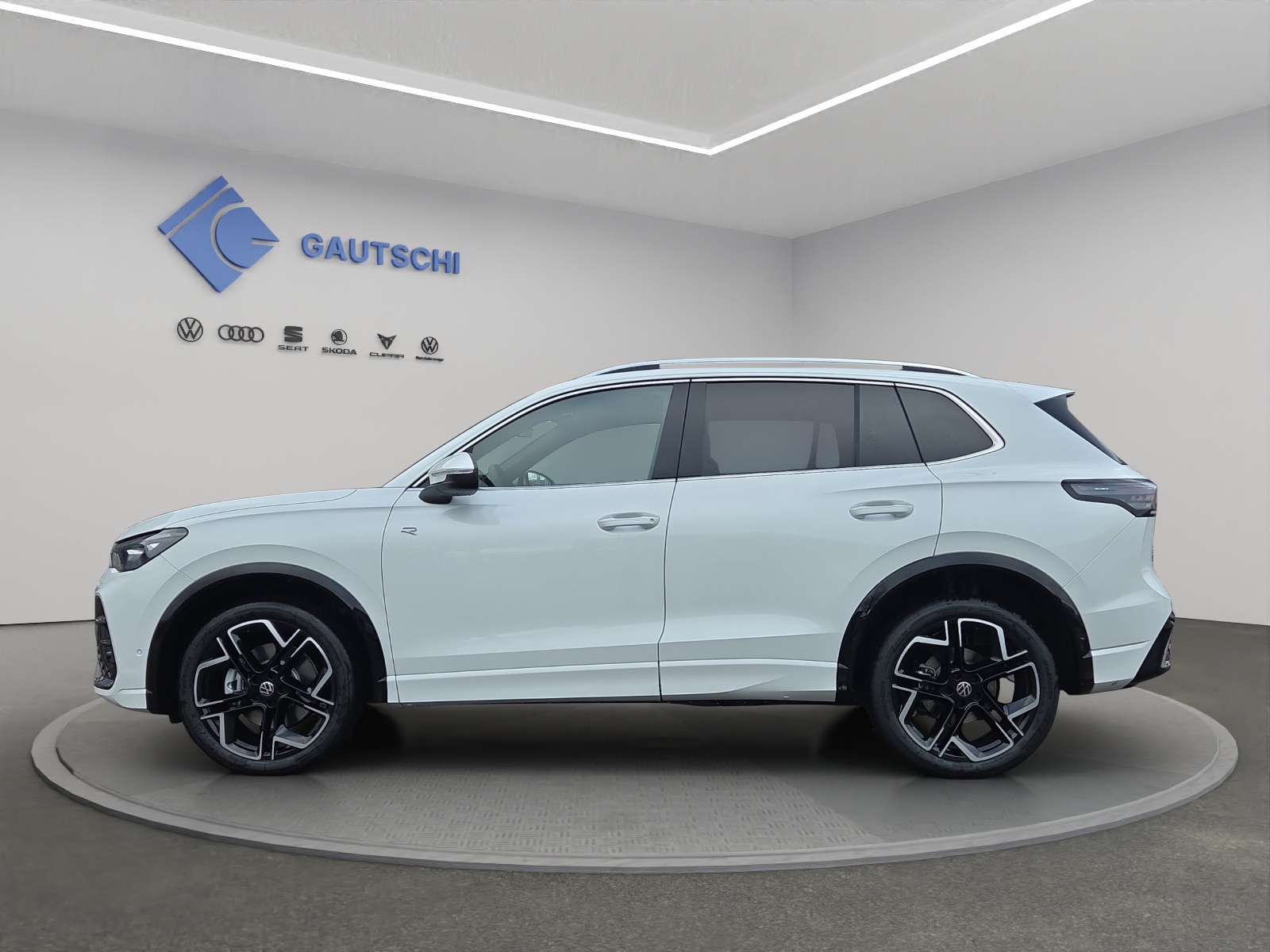 VW Tiguan 2.0 TDI SCR R-Line 4Motion DSG-image-1