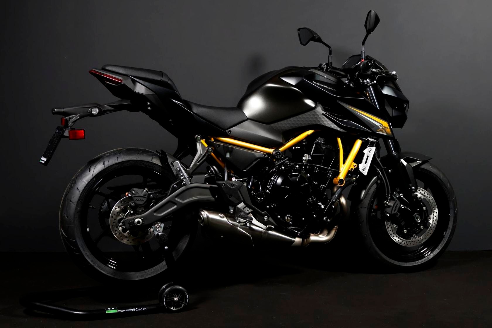 KAWASAKI Z 650 S (50/35 KW)-image-12