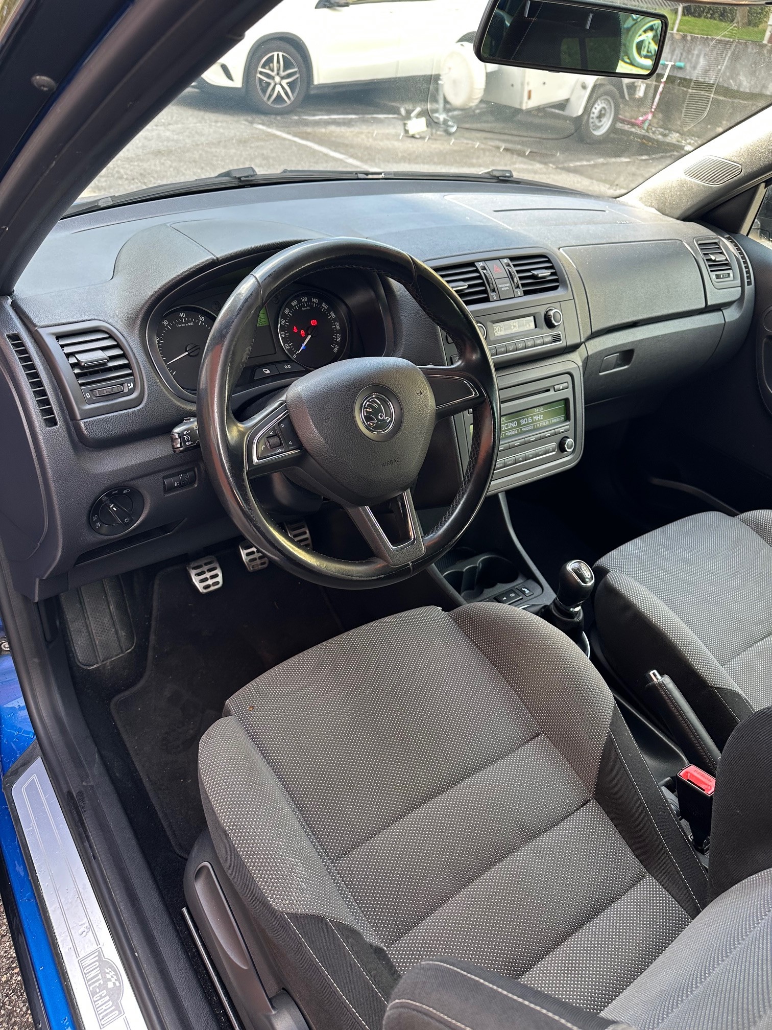 SKODA Fabia 1.2 TSI Monte Carlo-image-7