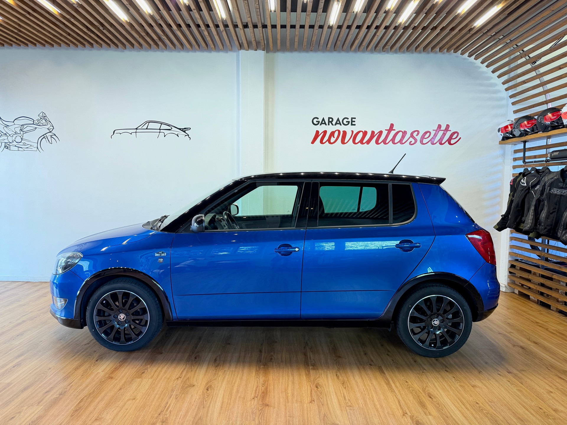 SKODA Fabia 1.2 TSI Monte Carlo-image-4