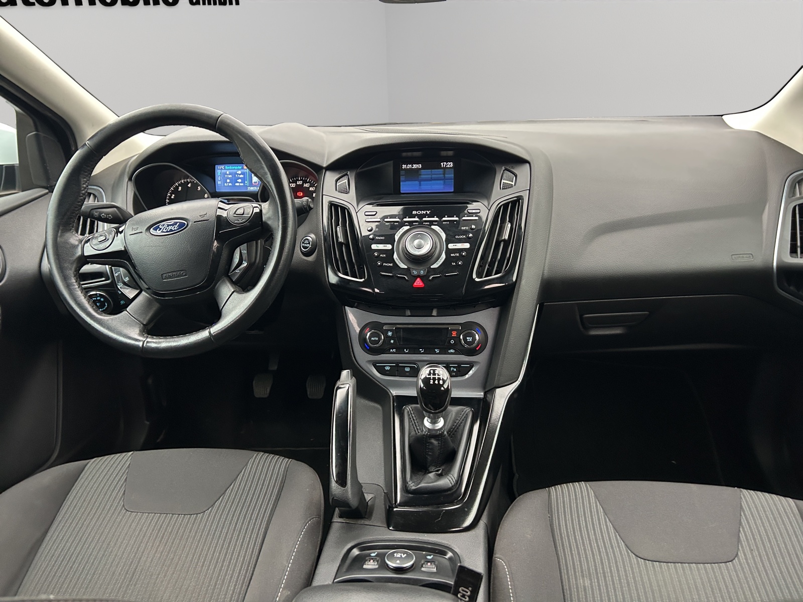 FORD Focus 1.6 SCTi Carving-image-9