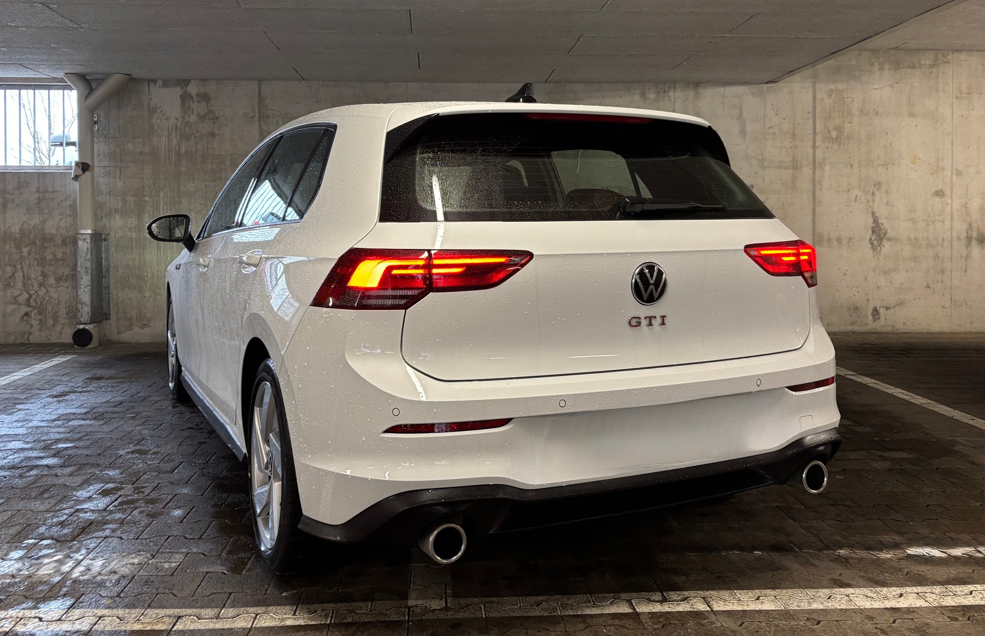 VW Golf 2.0 TSI GTI DSG-image-2