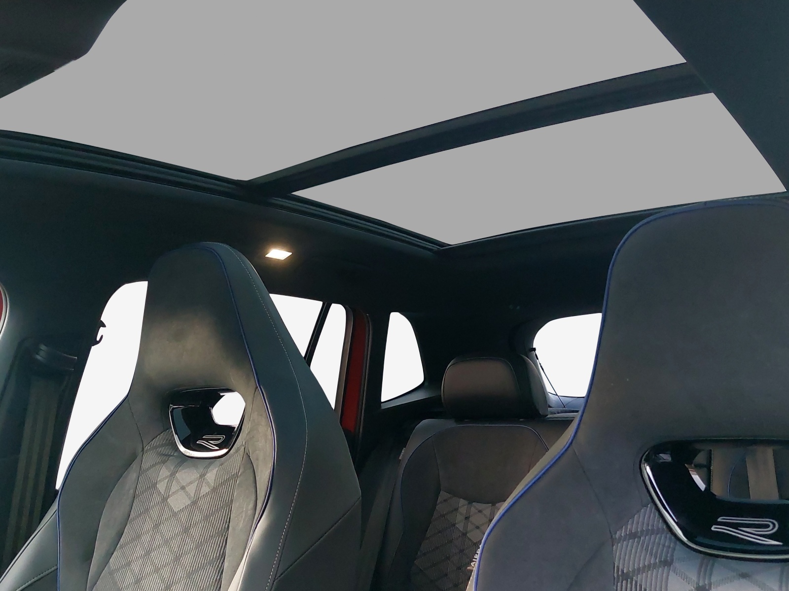 VW Tiguan 2.0 TSI DSG R-Line 4Motion-image-15