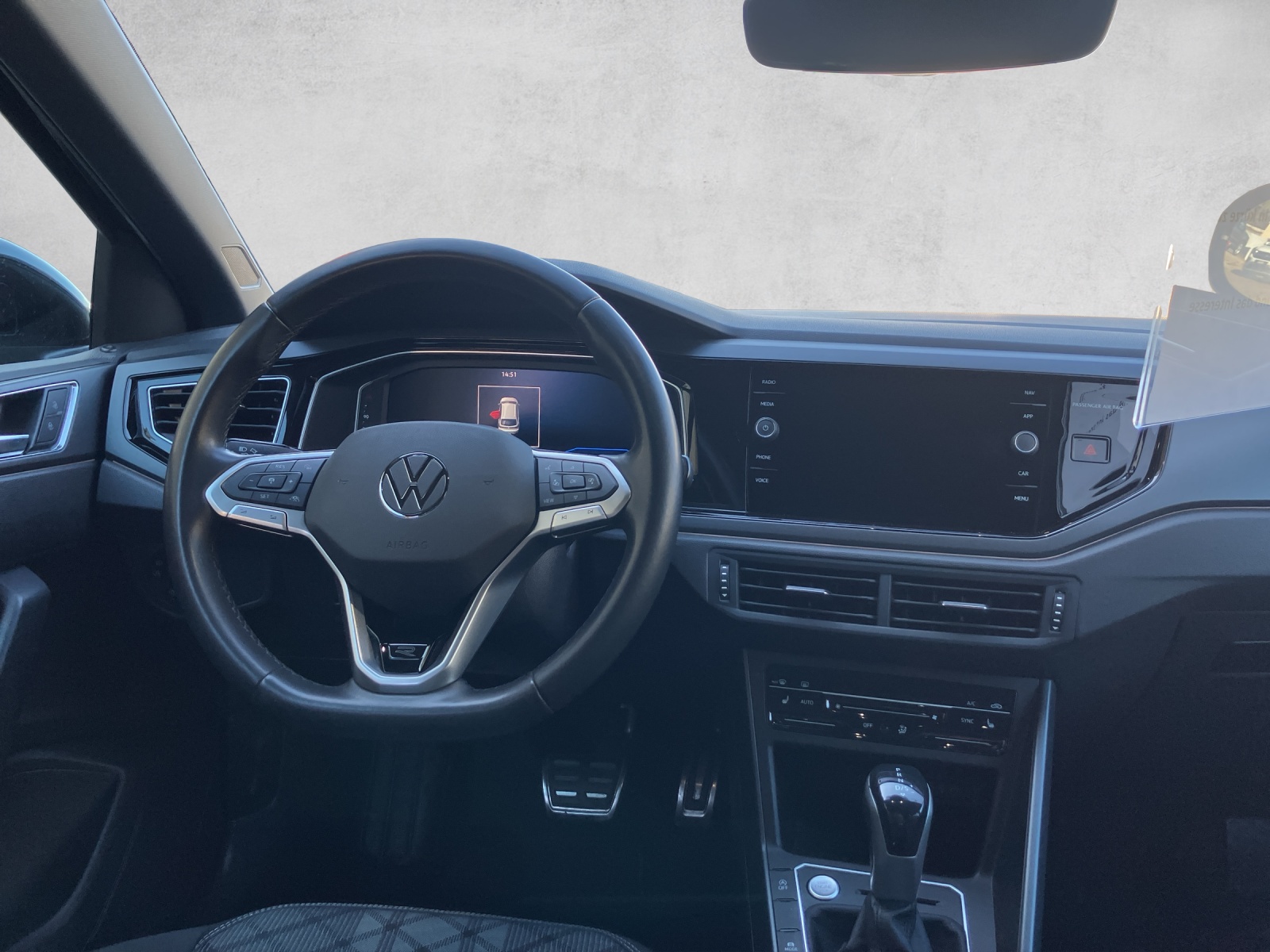 VW Taigo 1.5 TSI R-Line DSG-image-4