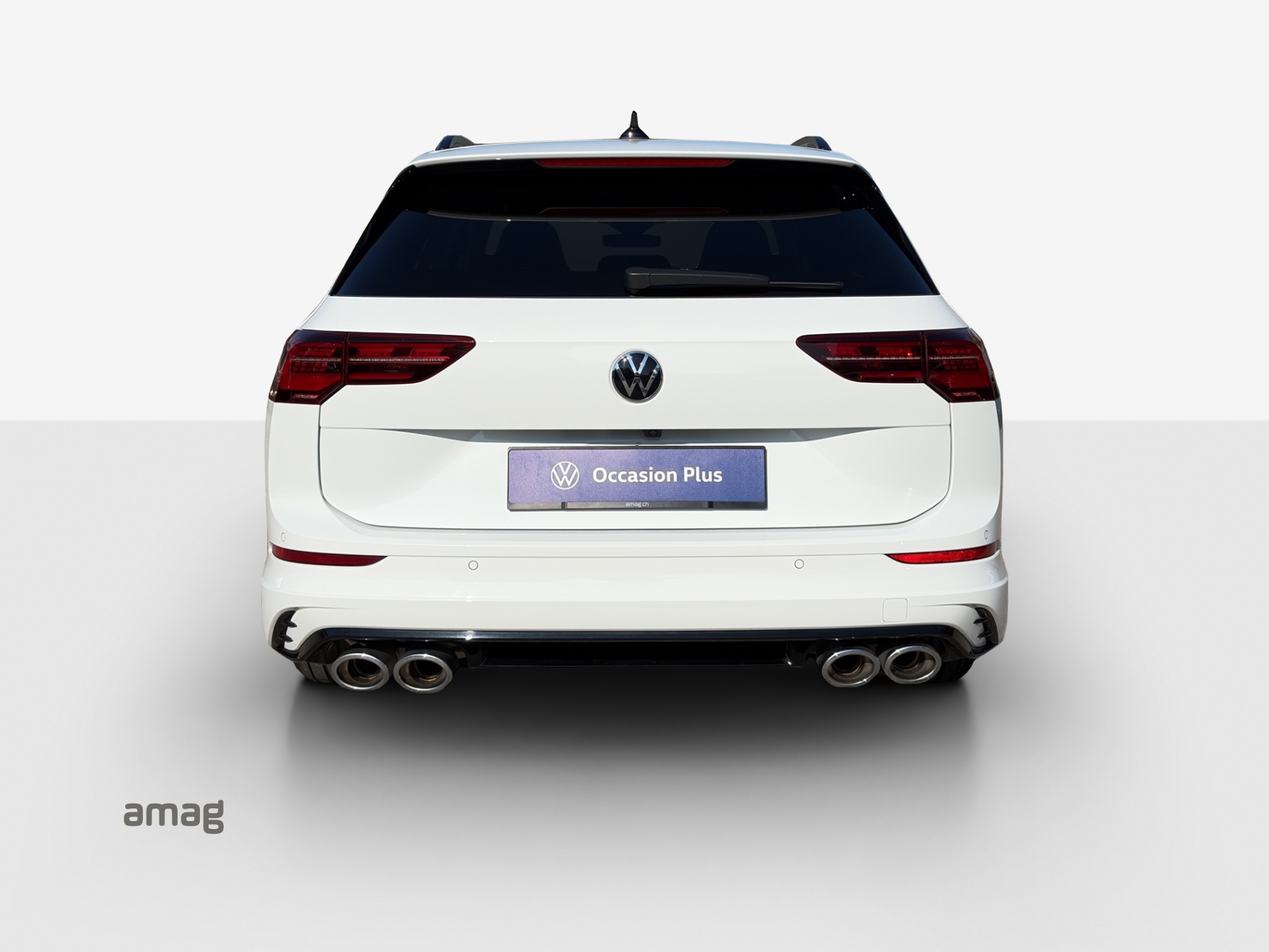VW Golf Variant 2.0 TSI R DSG 4Motion-image-3