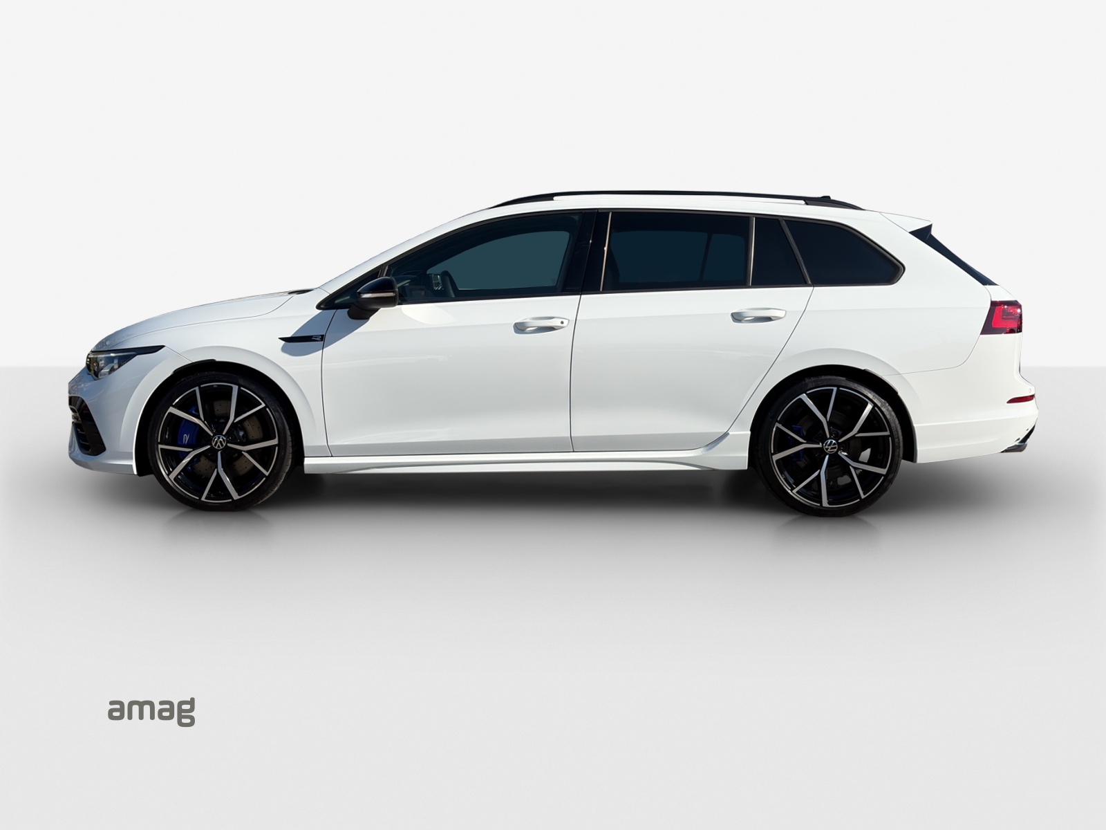 VW Golf Variant 2.0 TSI R DSG 4Motion-image-1