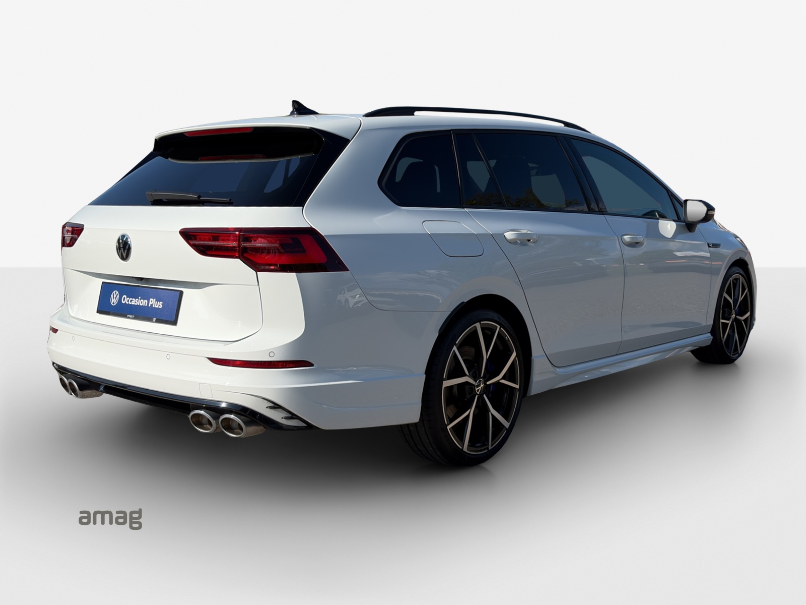 VW Golf Variant 2.0 TSI R DSG 4Motion-image-4