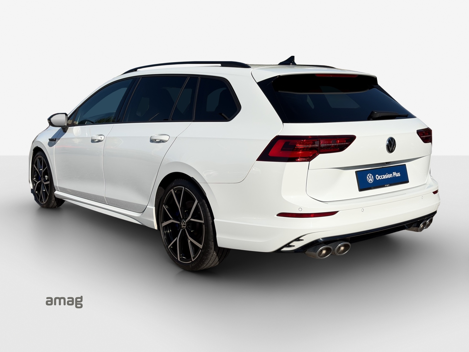 VW Golf Variant 2.0 TSI R DSG 4Motion-image-2