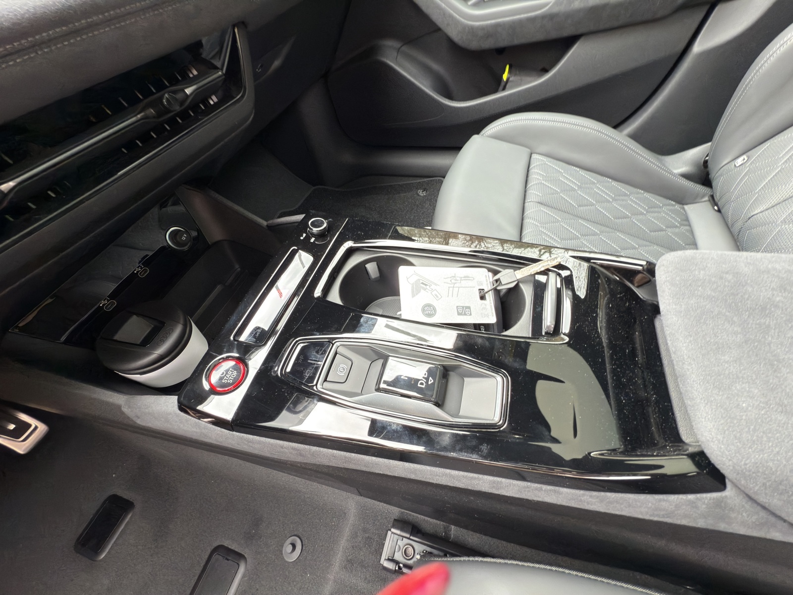 AUDI S6 Avant e-tron quattro-image-10