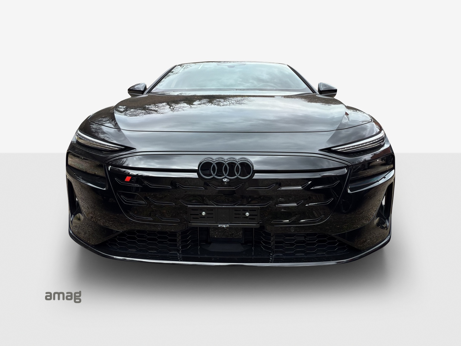 AUDI S6 Avant e-tron quattro-image-6