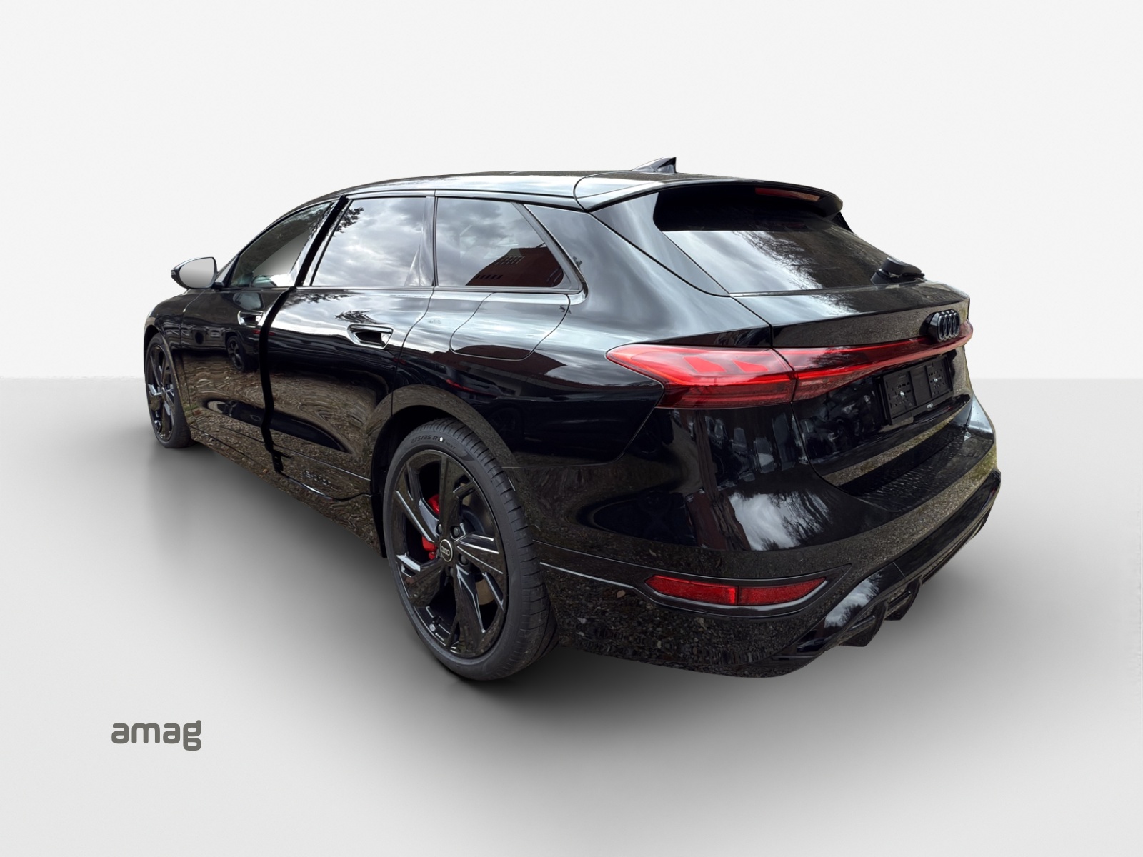 AUDI S6 Avant e-tron quattro-image-2