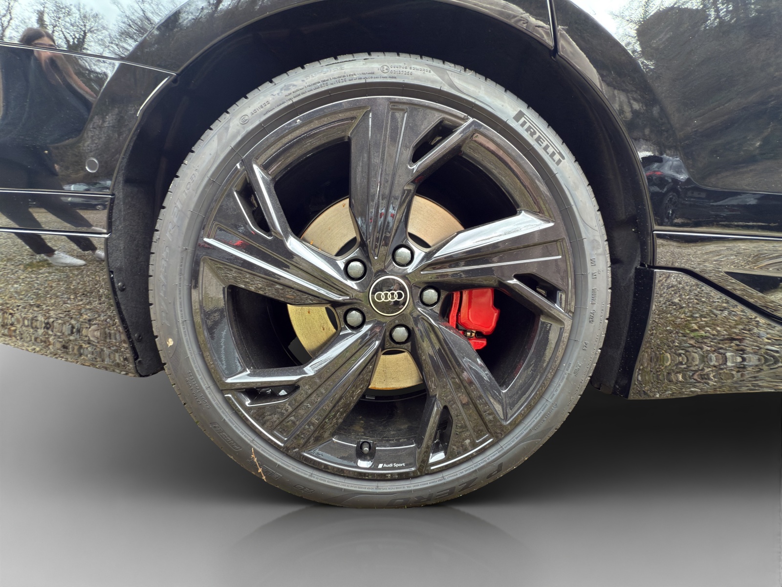 AUDI S6 Avant e-tron quattro-image-13