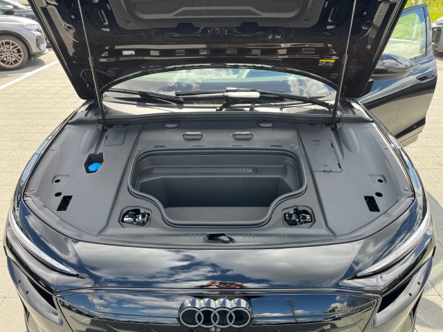 AUDI A6 Avant e-tron quattro-image-19