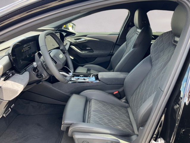 AUDI A6 Avant e-tron quattro-image-9