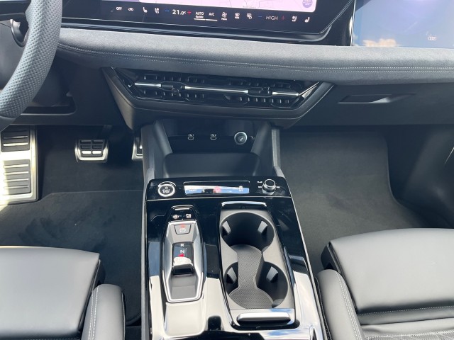 AUDI A6 Avant e-tron quattro-image-14