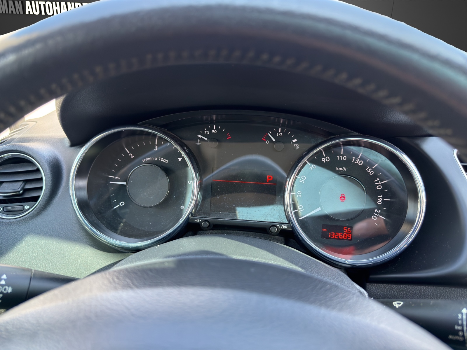 PEUGEOT 3008 2.0 HDI Sport Pack Tiptronic-image-10