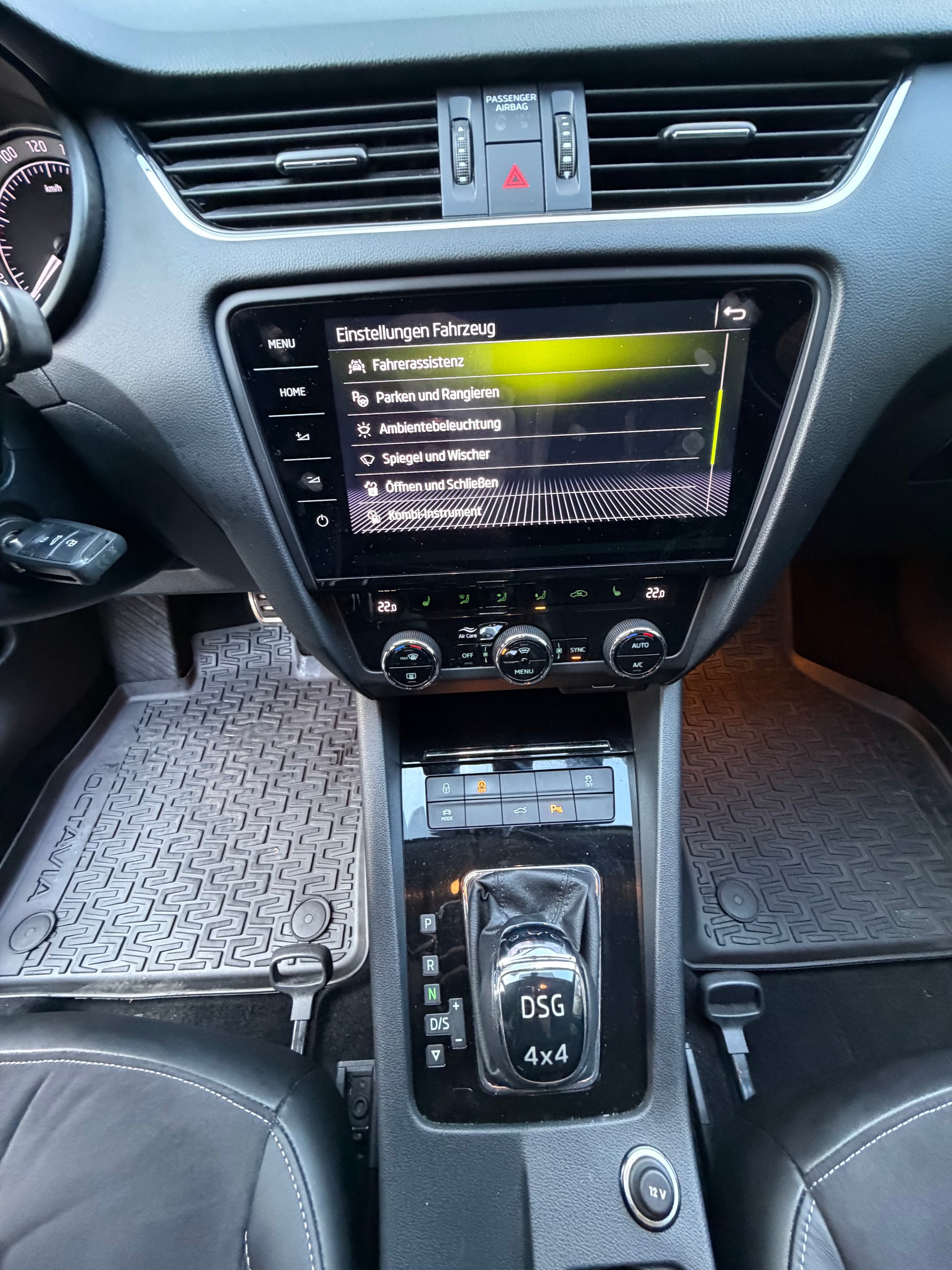SKODA Octavia Combi 2.0 TDI Scout 4x4 DSG Leasing ab 295.--image-10