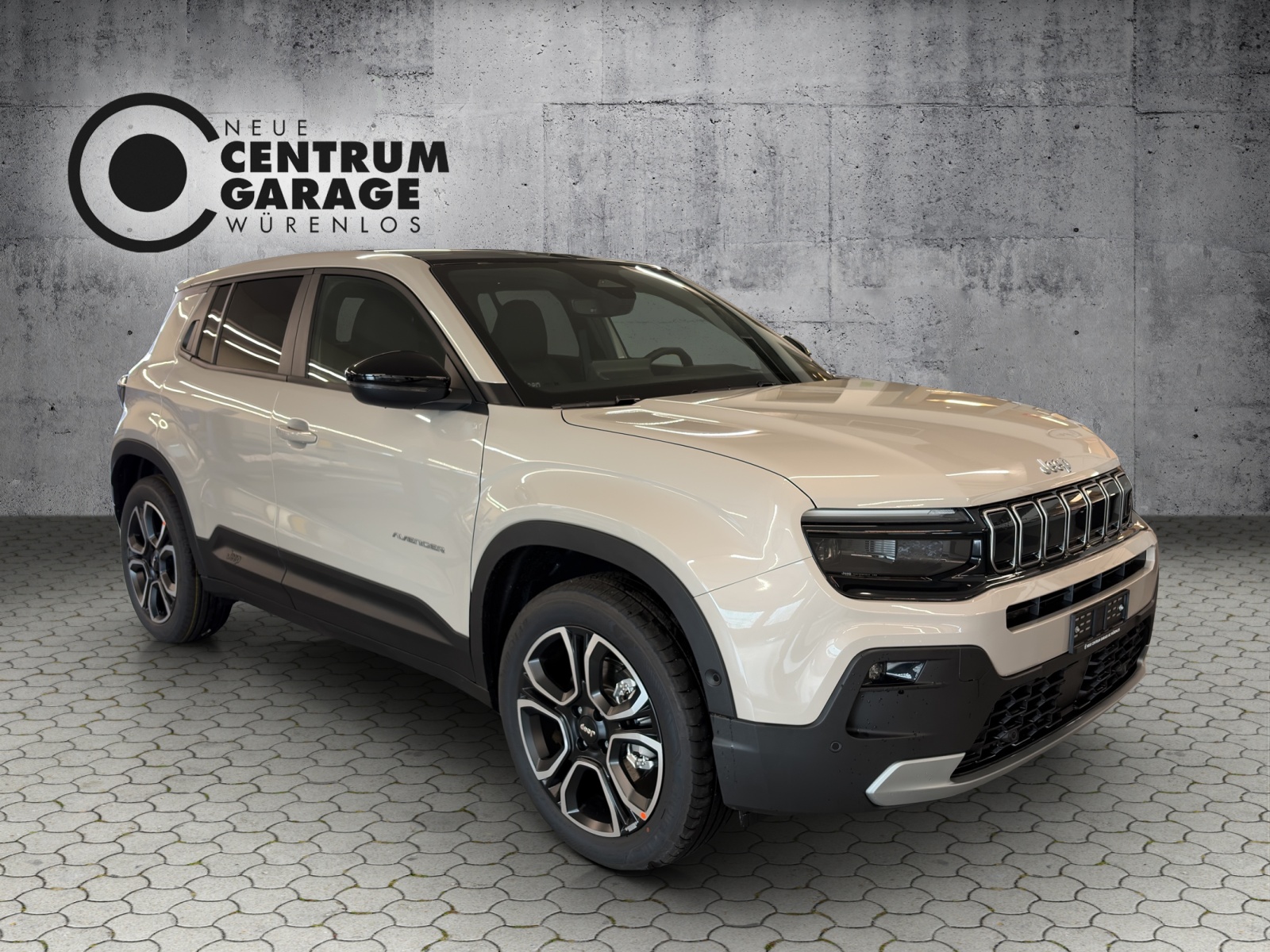 JEEP Avenger 54kWh Summit Sky-image-1