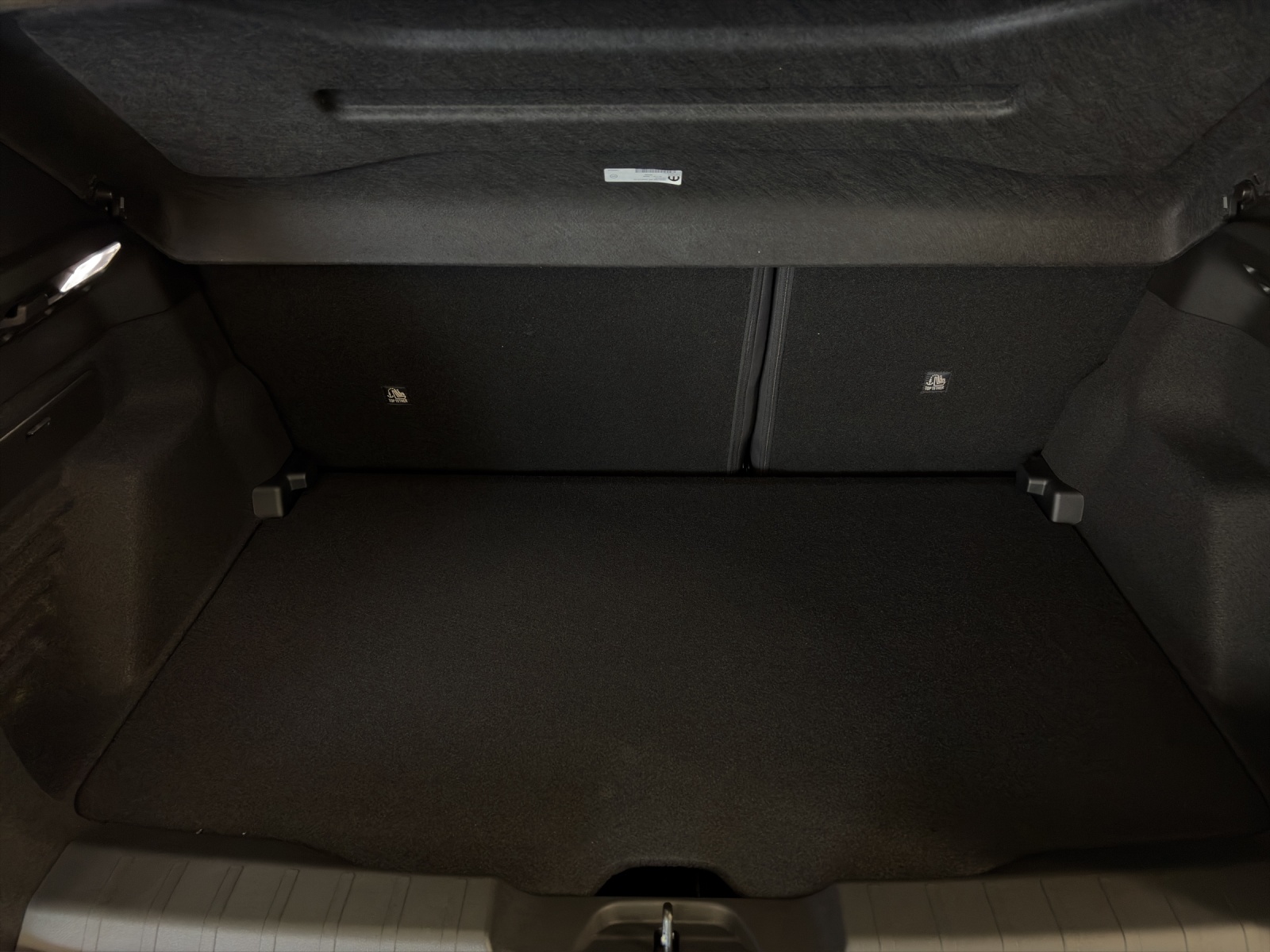 JEEP Avenger 54kWh Summit Sky-image-9