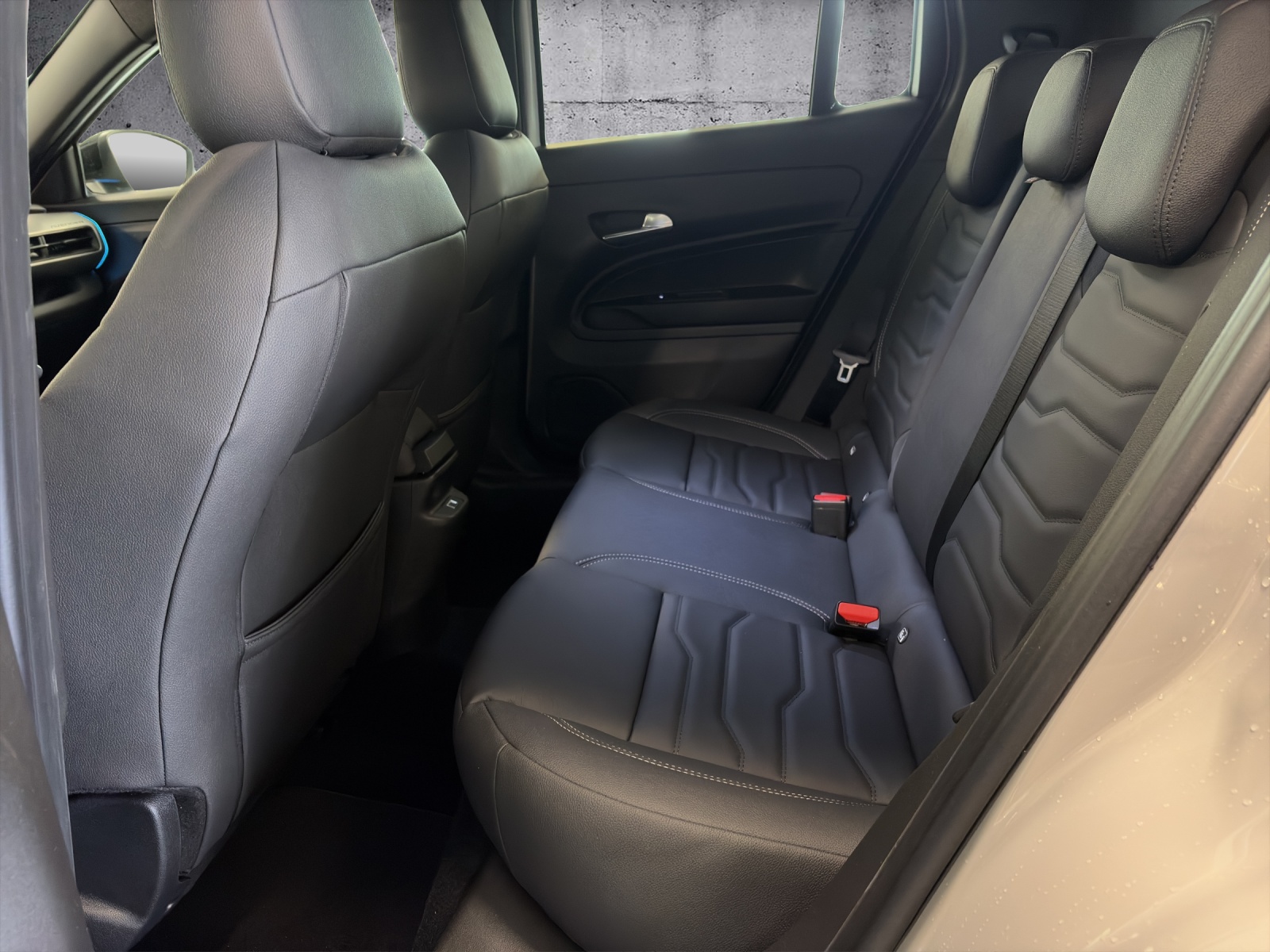 JEEP Avenger 54kWh Summit Sky-image-8